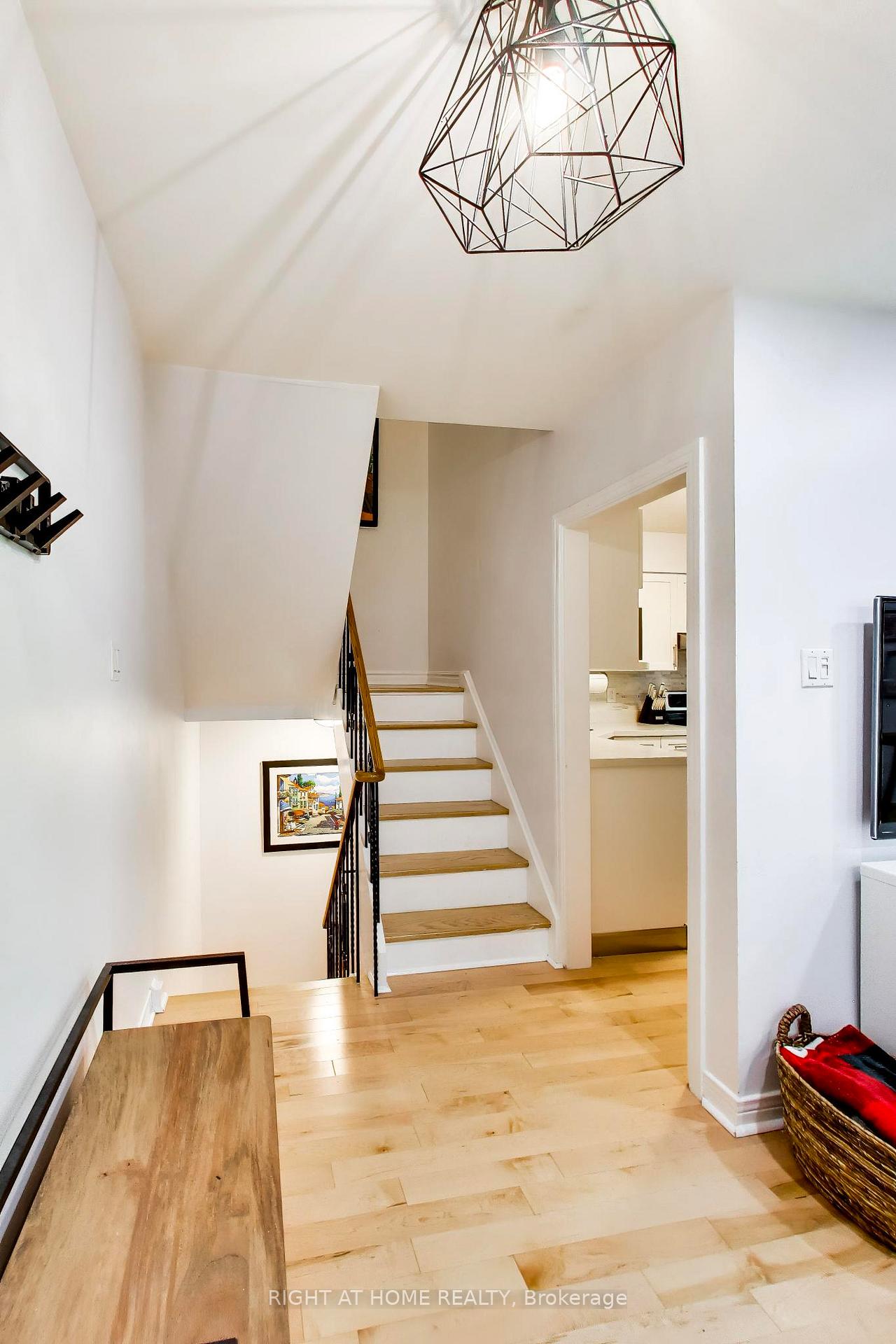 Photo 31 of Unit 3, 46 Three Valleys Drive, North York, Parkwoods-Donalda — HOMEH