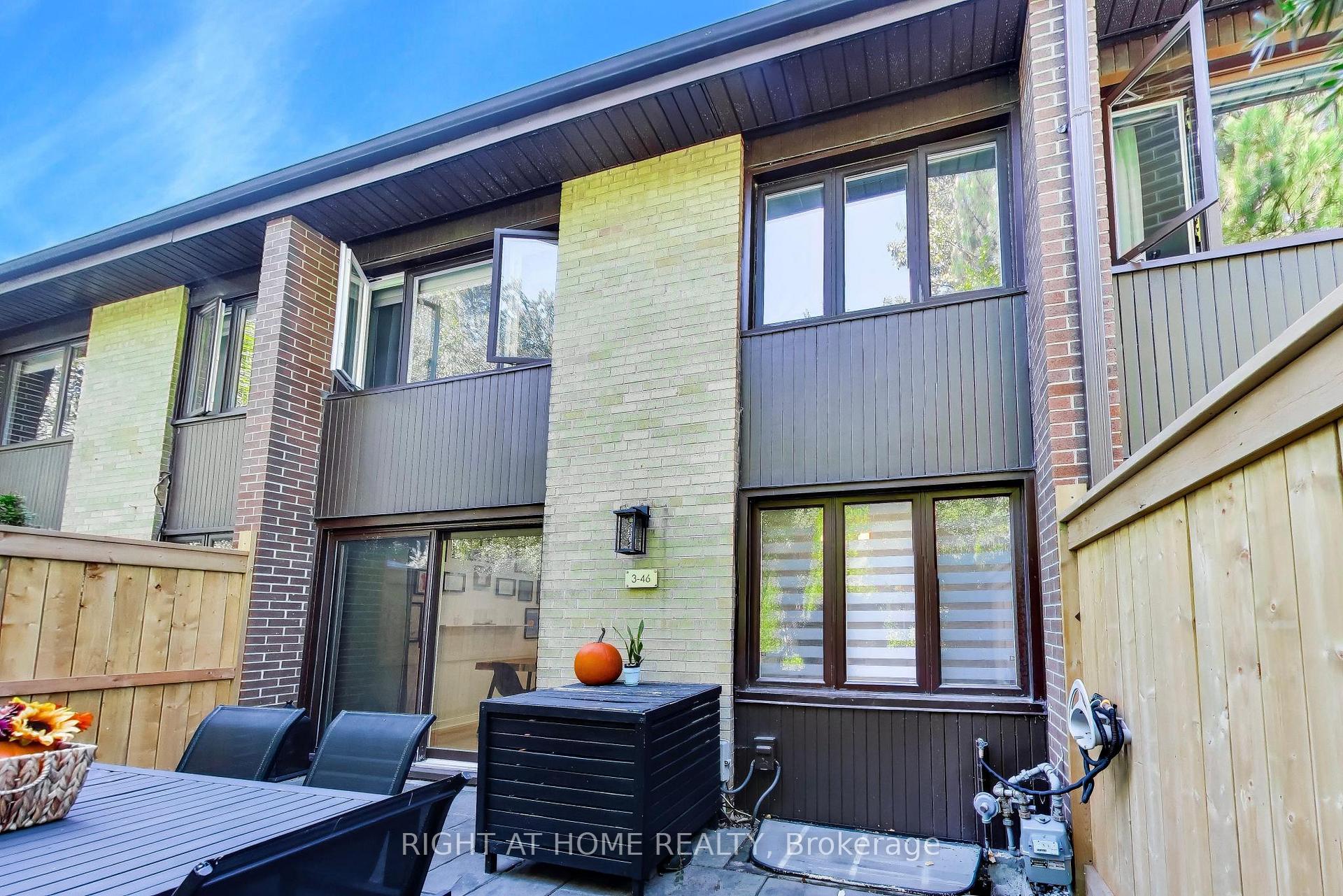 Photo 33 of Unit 3, 46 Three Valleys Drive, North York, Parkwoods-Donalda — HOMEH