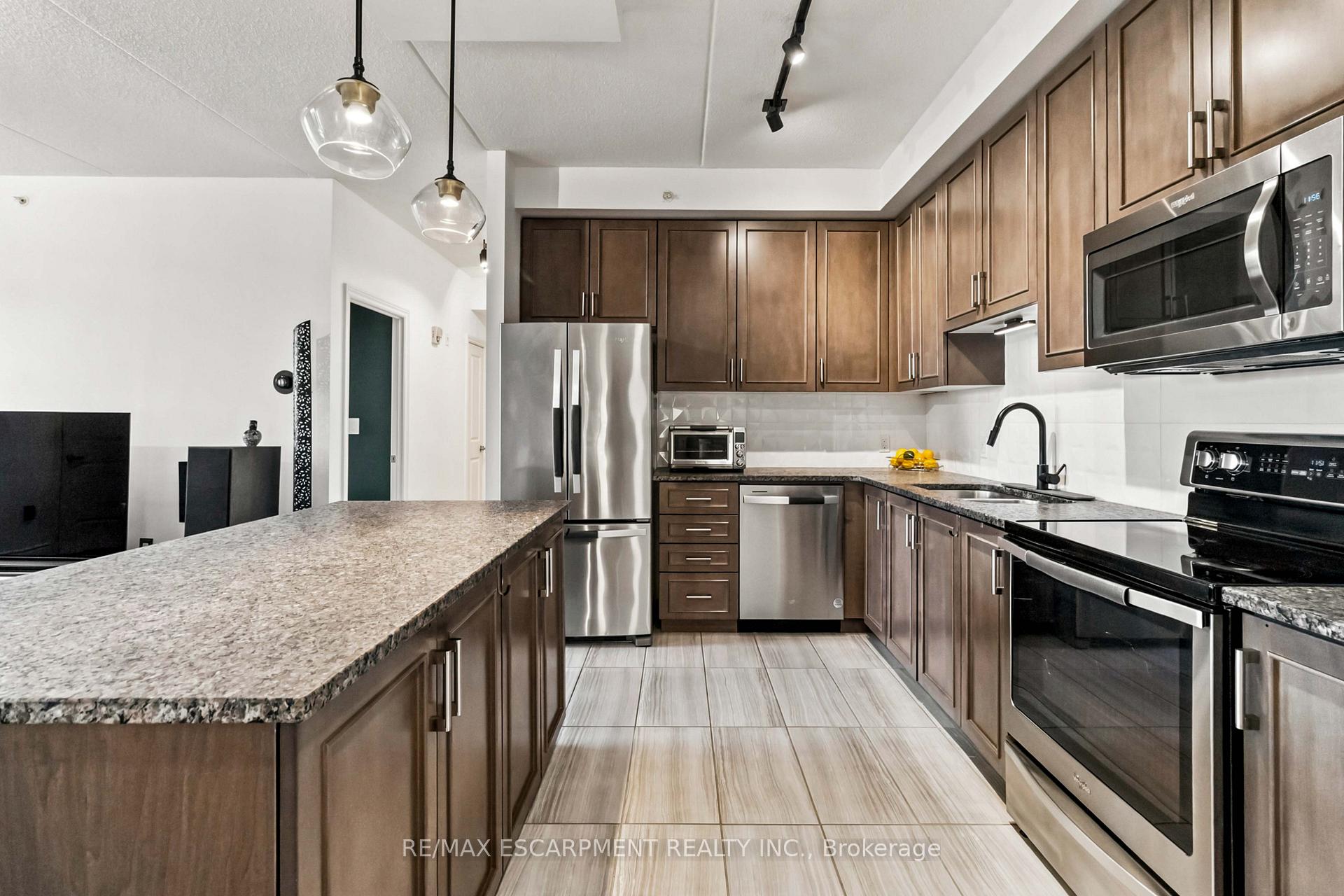 Photo 15 of Unit 113, 630 Sauve Street, Milton, Beaty — HOMEH