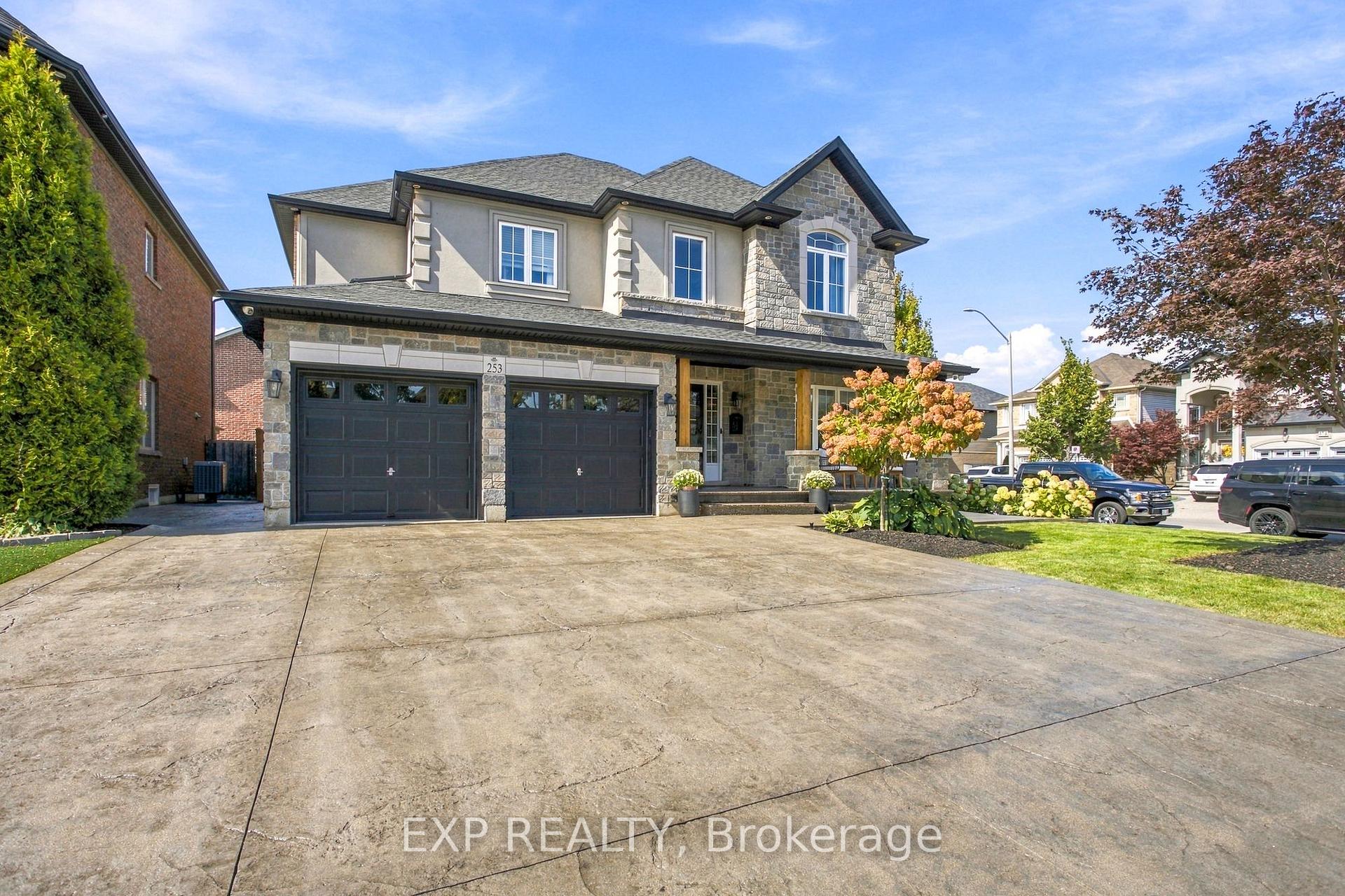 Photo 2 of 253 Upper Mount Albion Road, Hamilton, Stoney Creek Mountain — HOMEH