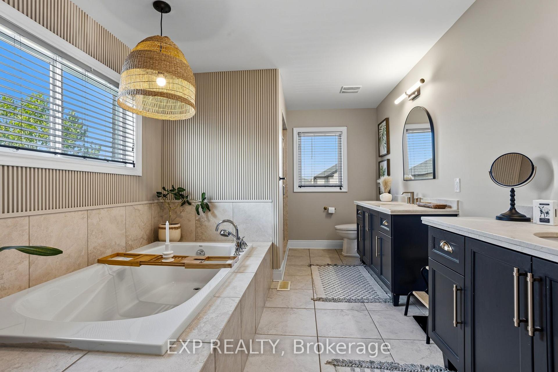 Photo 26 of 253 Upper Mount Albion Road, Hamilton, Stoney Creek Mountain — HOMEH