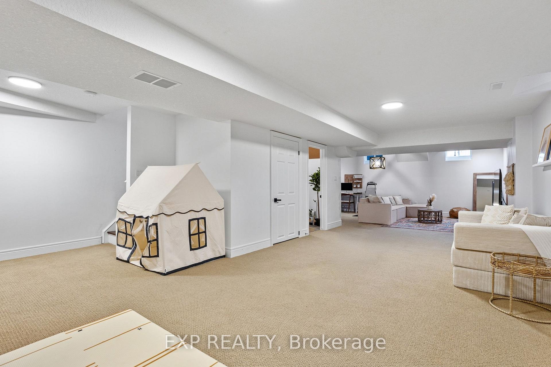 Photo 33 of 253 Upper Mount Albion Road, Hamilton, Stoney Creek Mountain — HOMEH