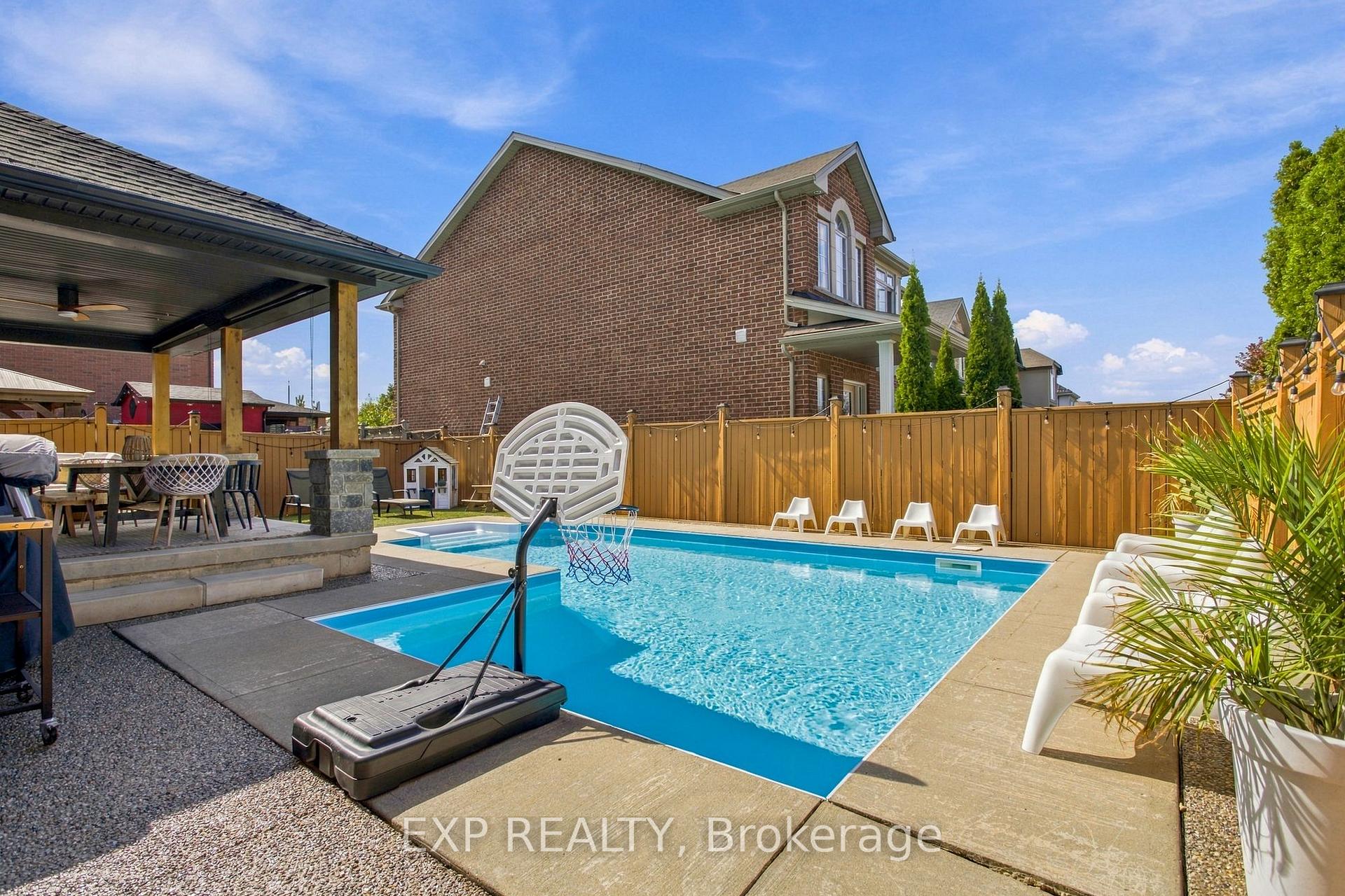 Photo 43 of 253 Upper Mount Albion Road, Hamilton, Stoney Creek Mountain — HOMEH