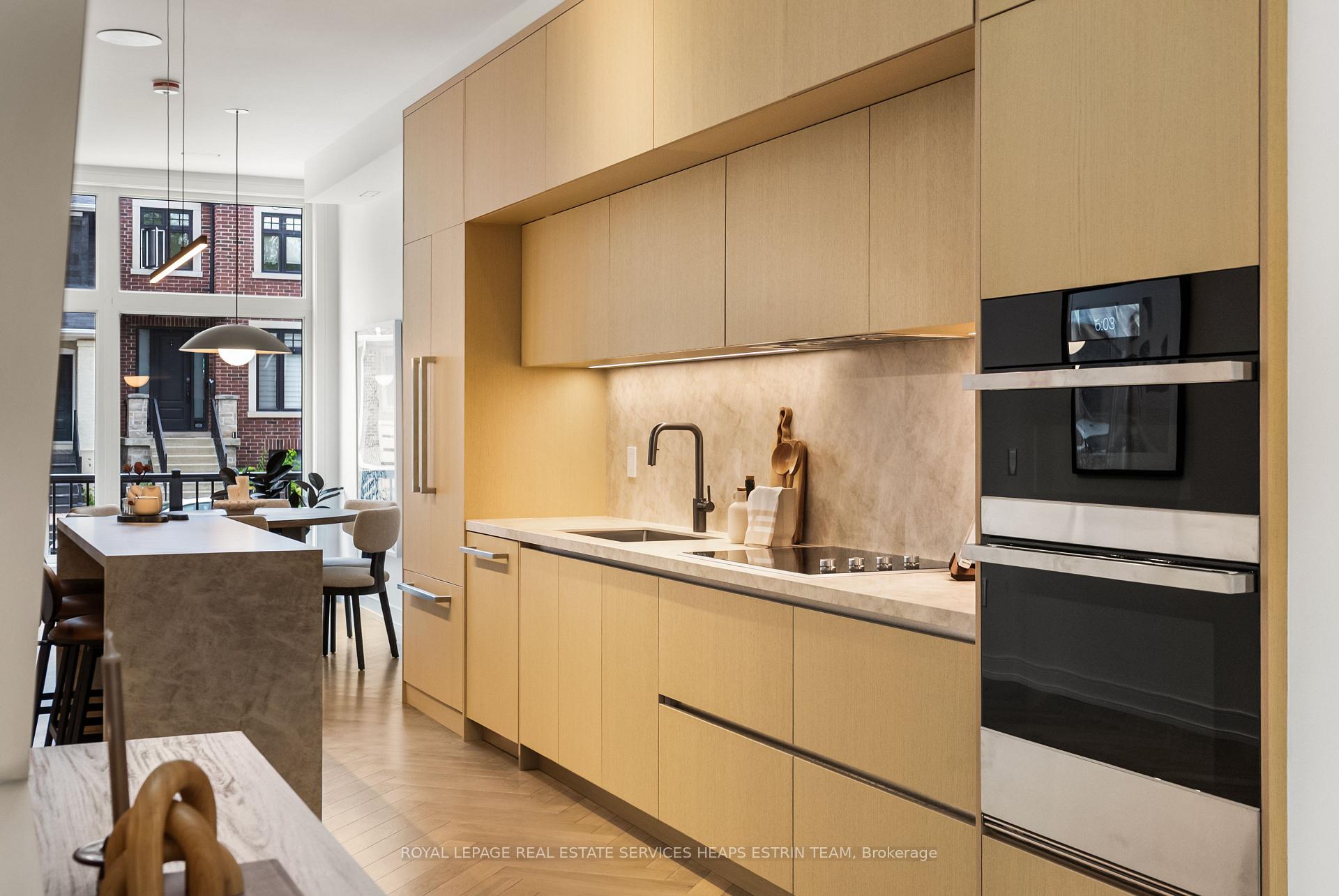 Photo 10 of 31 Taunton Road, Toronto, Mount Pleasant East — HOMEH