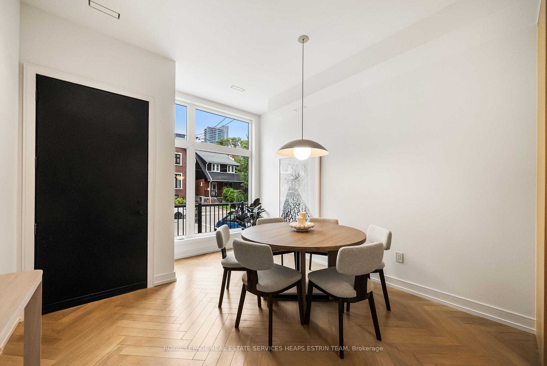 Photo 13 of 31 Taunton Road, Toronto, Mount Pleasant East — HOMEH