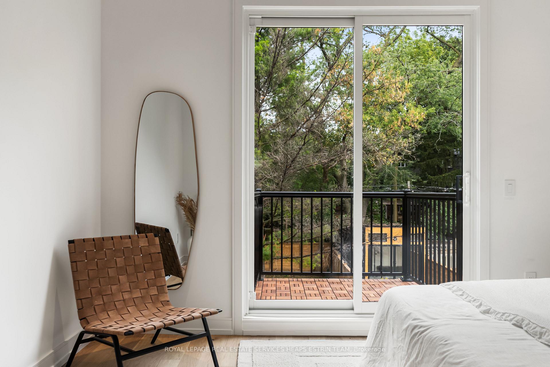 Photo 21 of 31 Taunton Road, Toronto, Mount Pleasant East — HOMEH