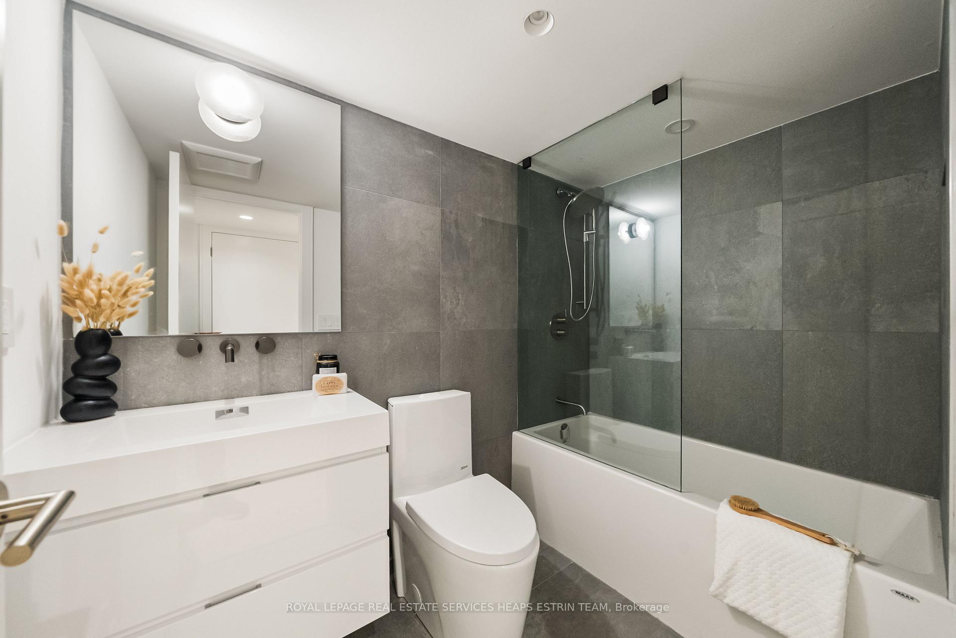 Photo 43 of 31 Taunton Road, Toronto, Mount Pleasant East — HOMEH