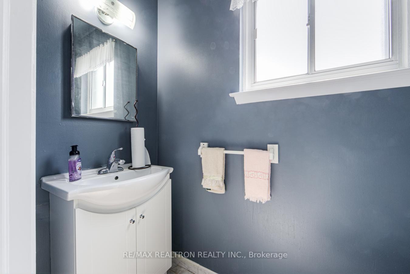 Photo 20 of 7384 Sills Road, Mississauga, Malton — HOMEH