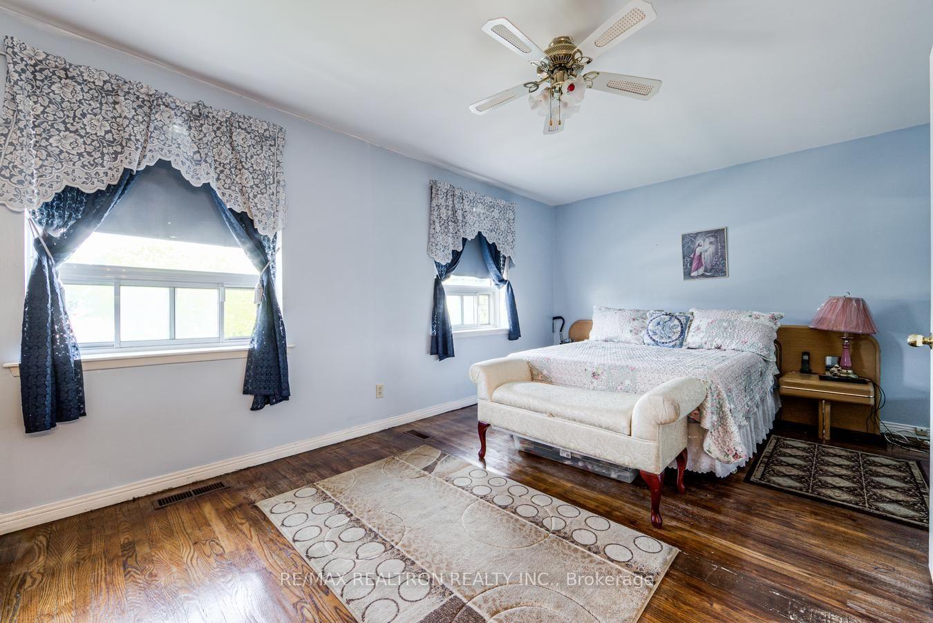 Photo 24 of 7384 Sills Road, Mississauga, Malton — HOMEH