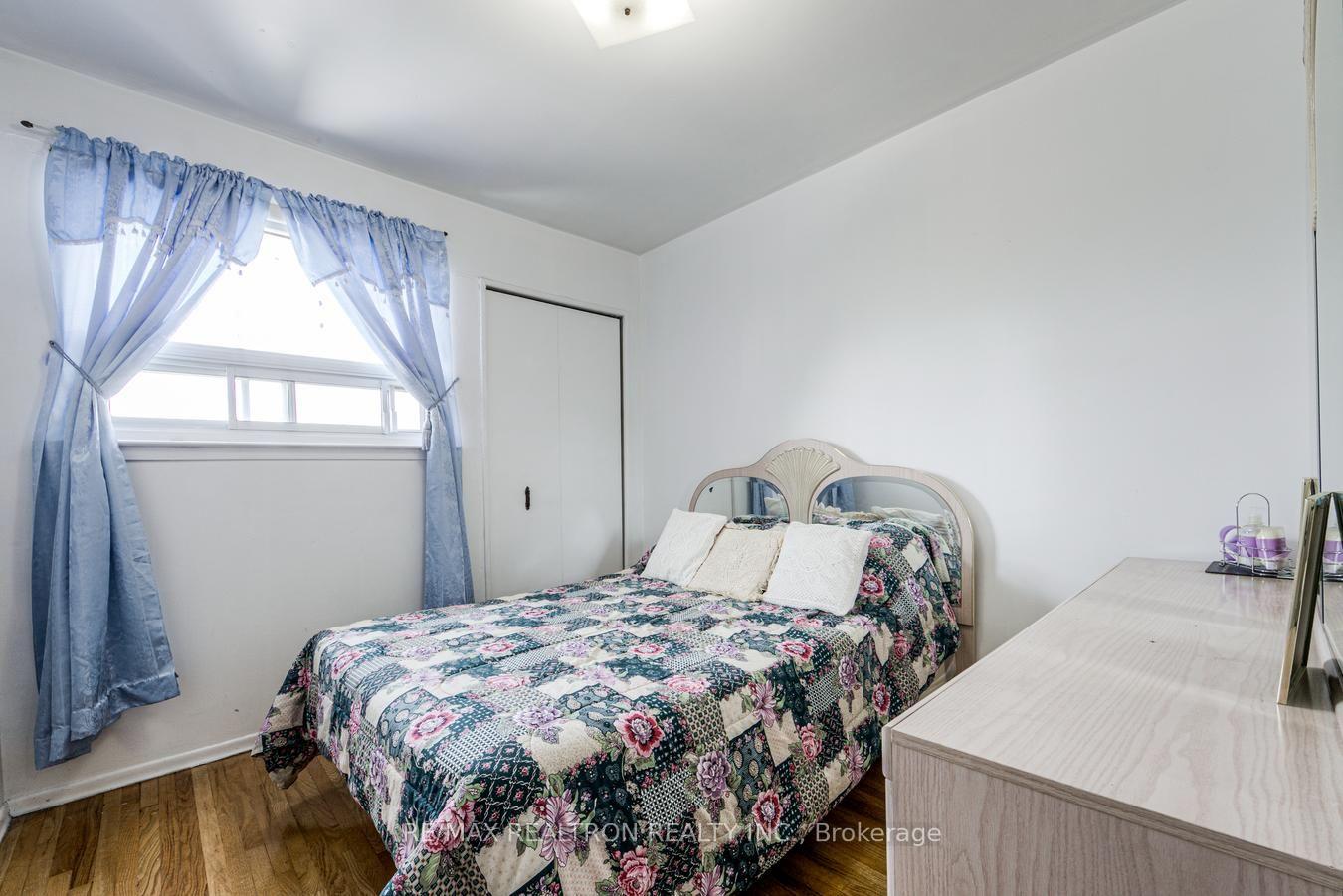 Photo 28 of 7384 Sills Road, Mississauga, Malton — HOMEH