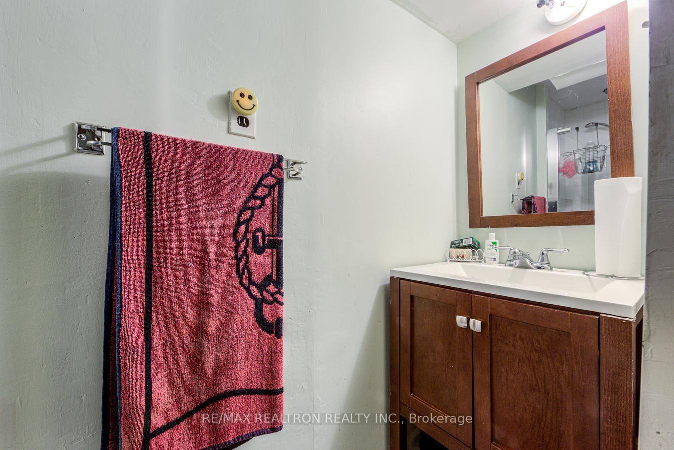 Photo 35 of 7384 Sills Road, Mississauga, Malton — HOMEH