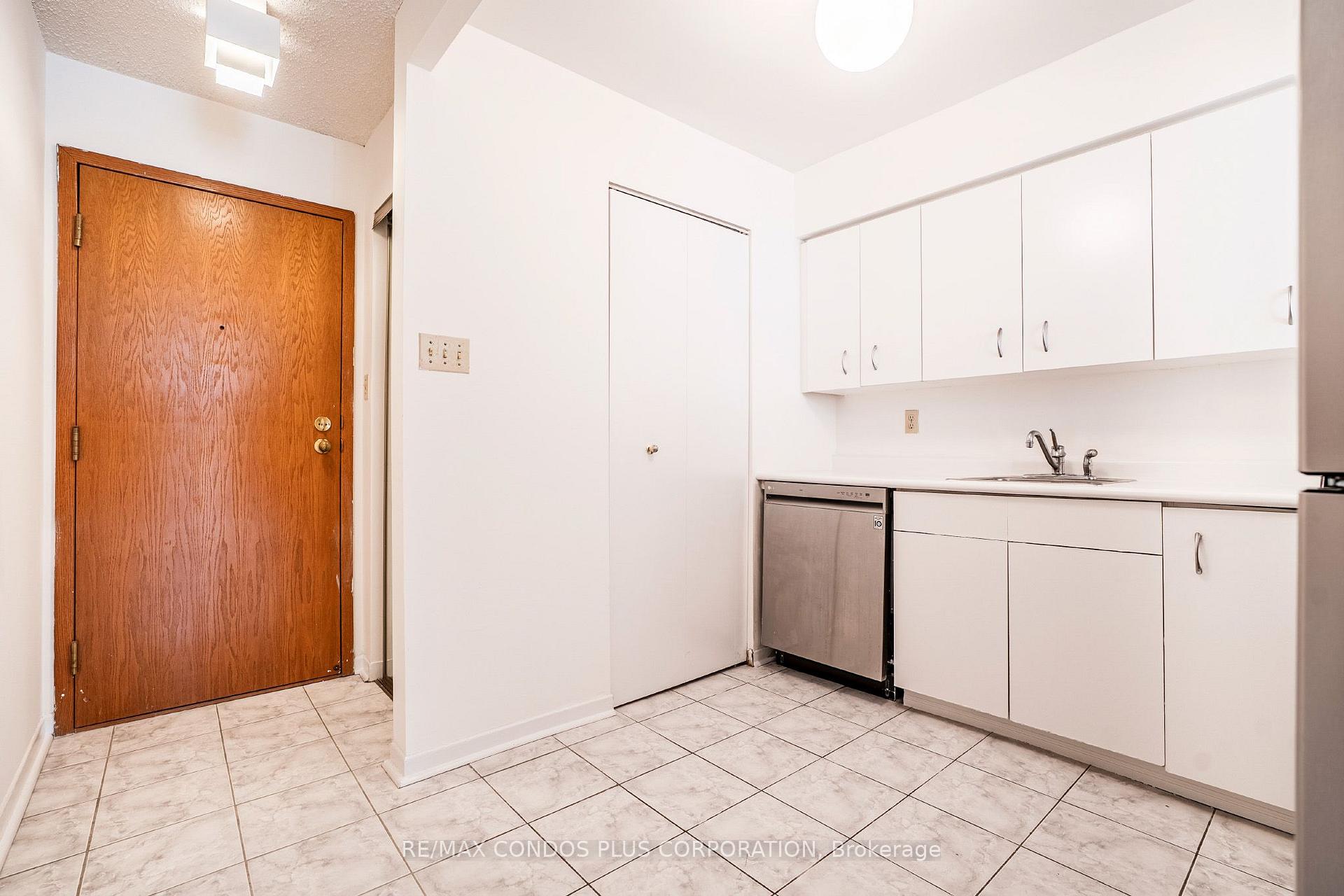 Photo 10 of Unit 1811, 44 St Joseph Street, Toronto, Bay Street Corridor — HOMEH
