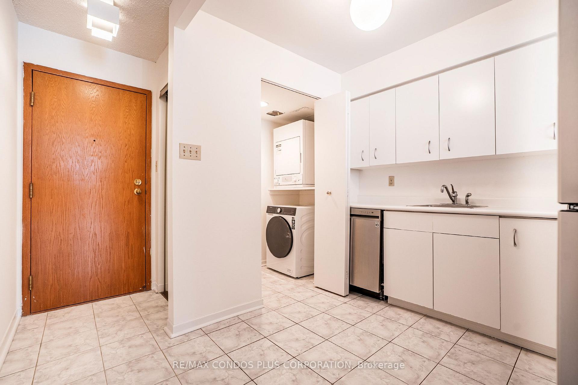 Photo 11 of Unit 1811, 44 St Joseph Street, Toronto, Bay Street Corridor — HOMEH