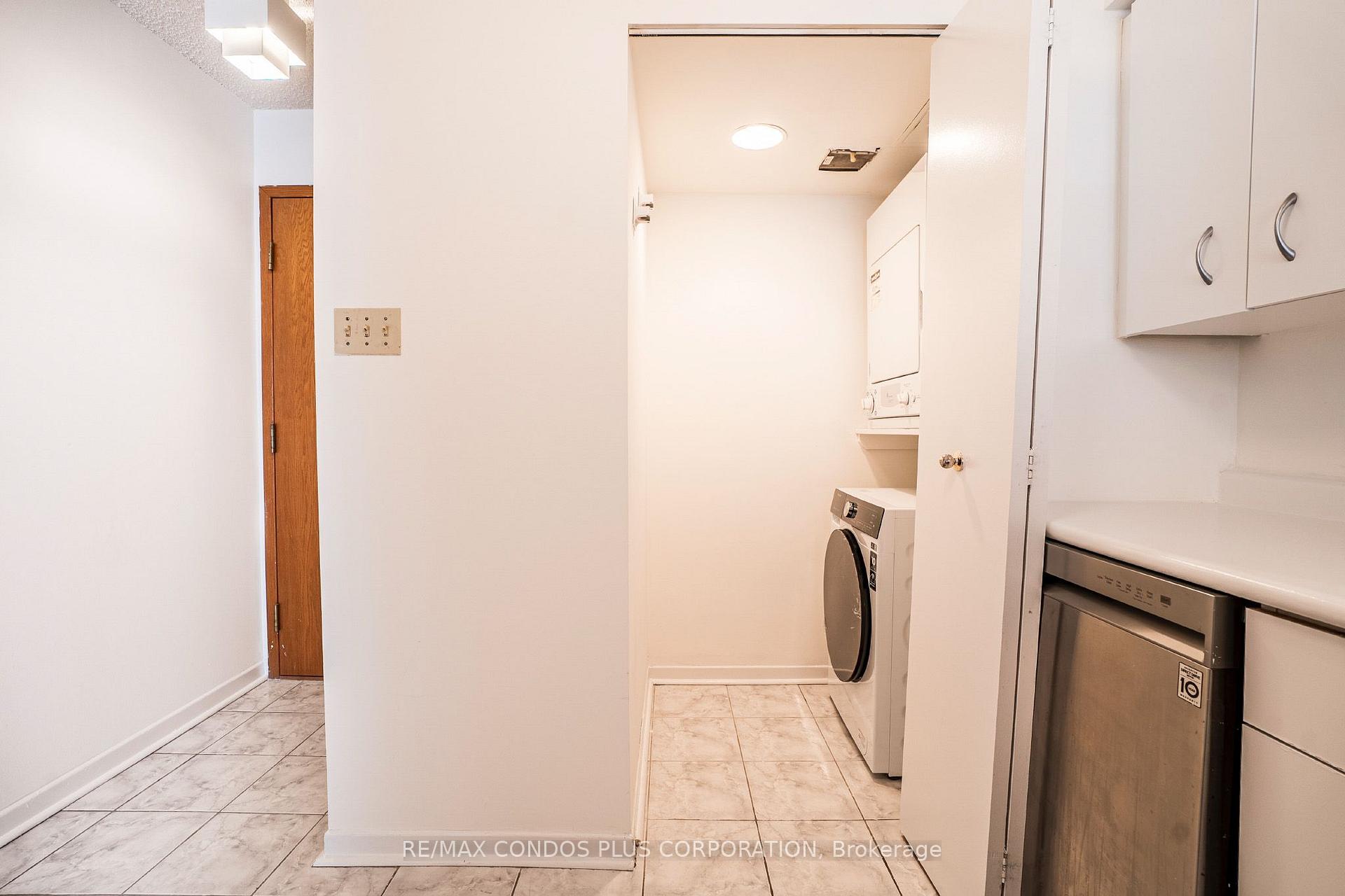 Photo 14 of Unit 1811, 44 St Joseph Street, Toronto, Bay Street Corridor — HOMEH