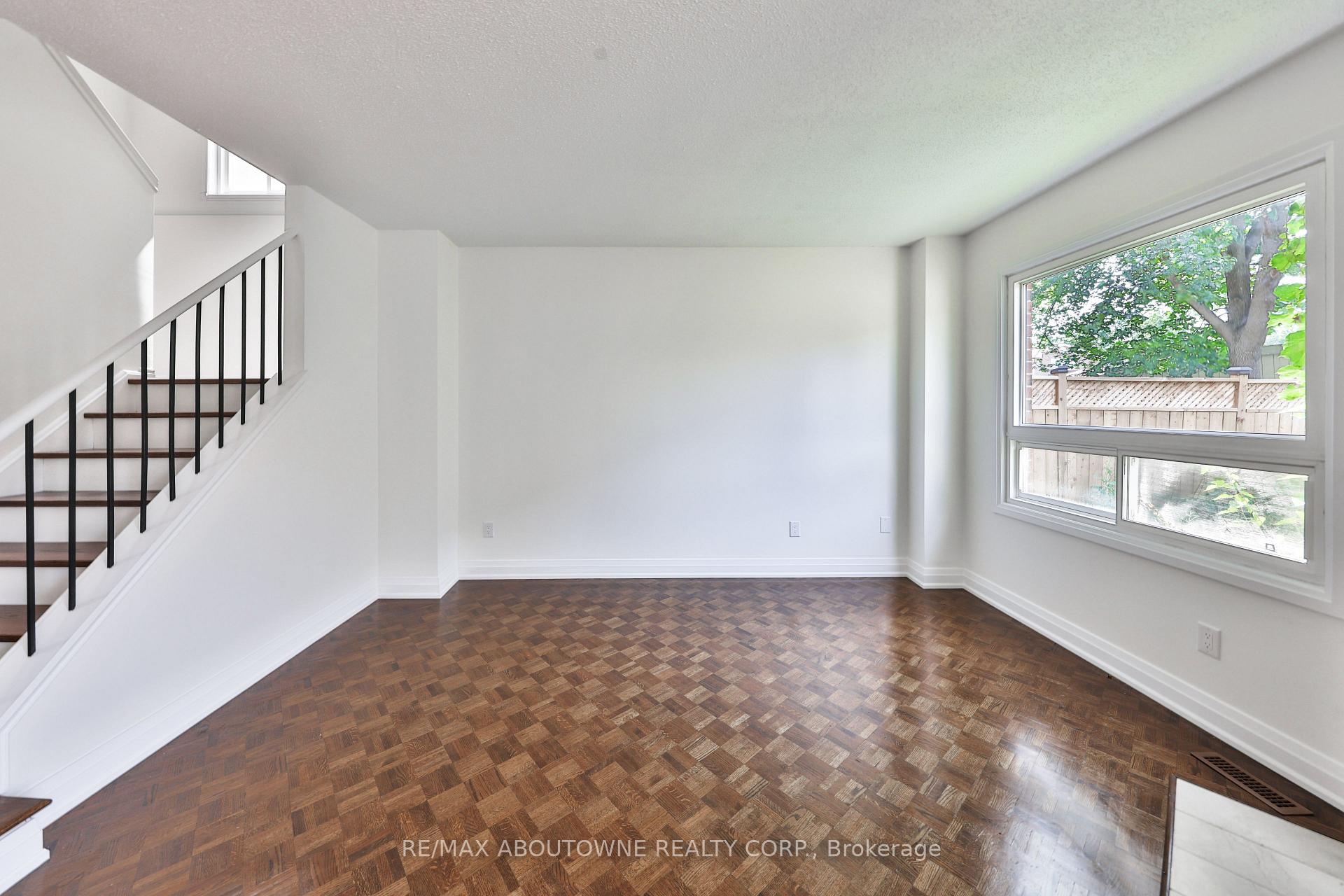 Photo 15 of Unit 2, 4635 Regents Terrace, Mississauga, Hurontario — HOMEH