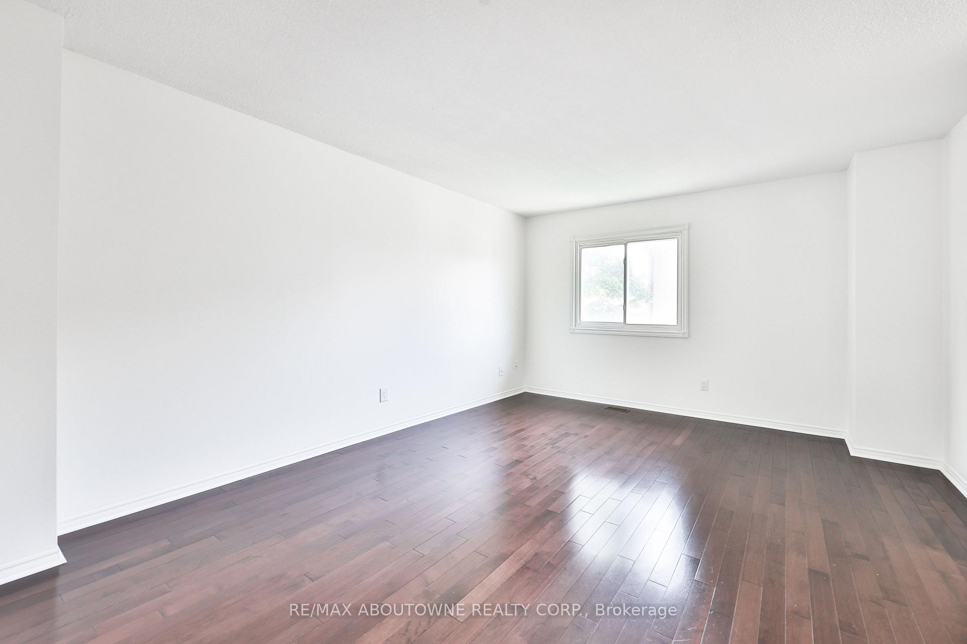 Photo 17 of Unit 2, 4635 Regents Terrace, Mississauga, Hurontario — HOMEH
