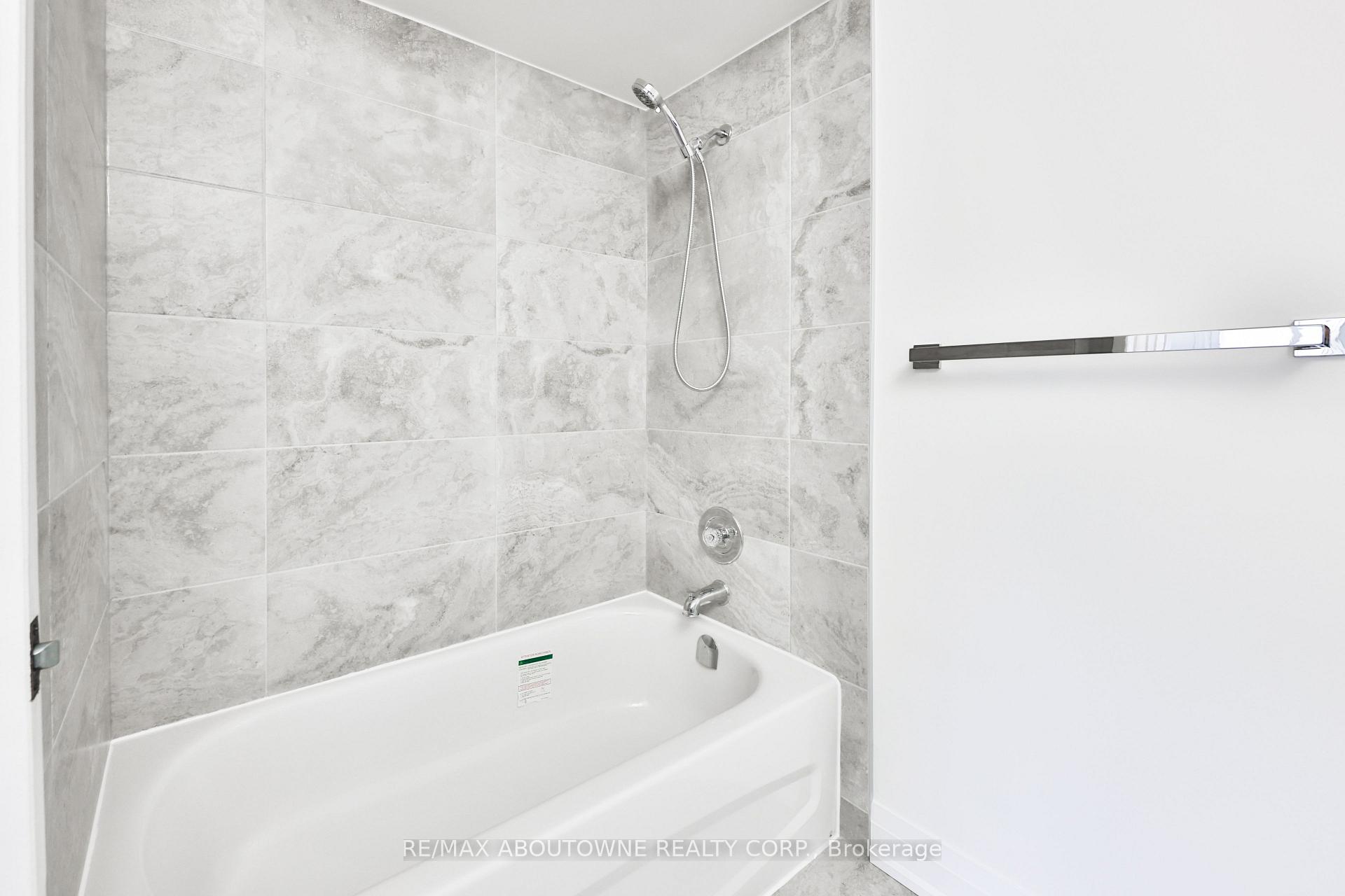 Photo 23 of Unit 2, 4635 Regents Terrace, Mississauga, Hurontario — HOMEH