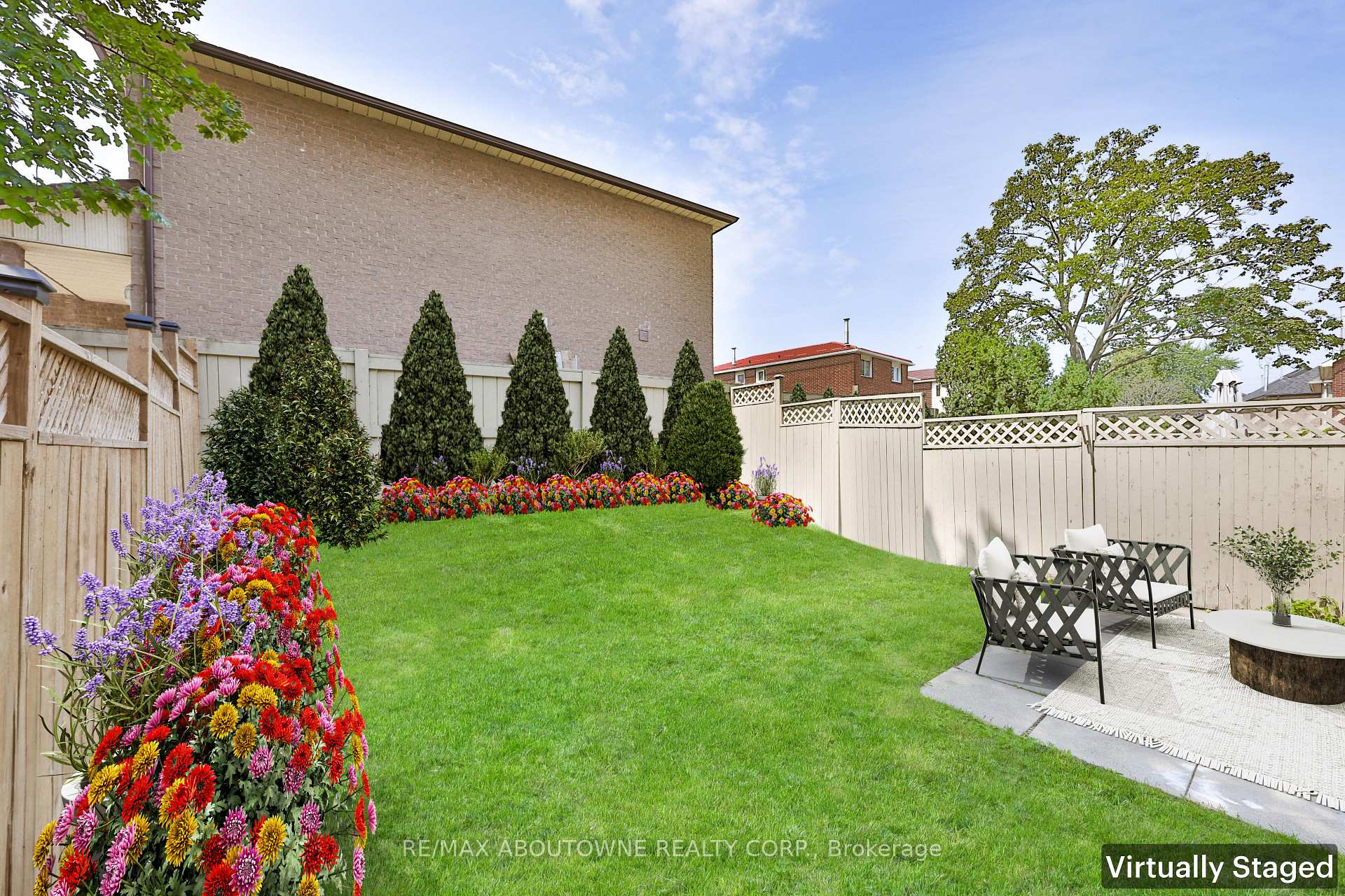 Photo 32 of Unit 2, 4635 Regents Terrace, Mississauga, Hurontario — HOMEH
