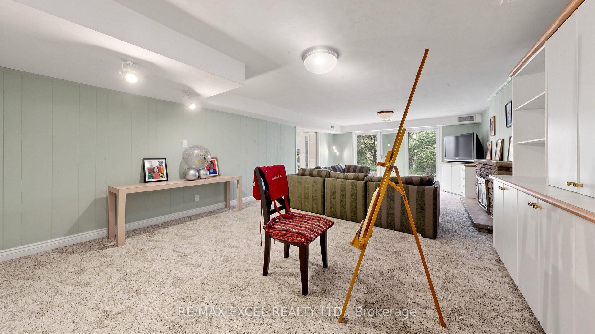 Photo 37 of 131 Burbank Drive, North York, Bayview Village — HOMEH