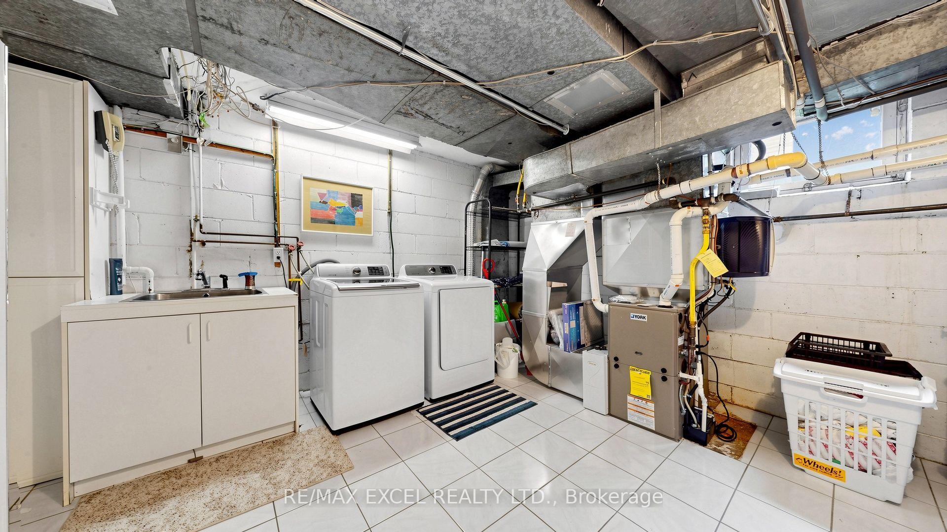 Photo 45 of 131 Burbank Drive, North York, Bayview Village — HOMEH