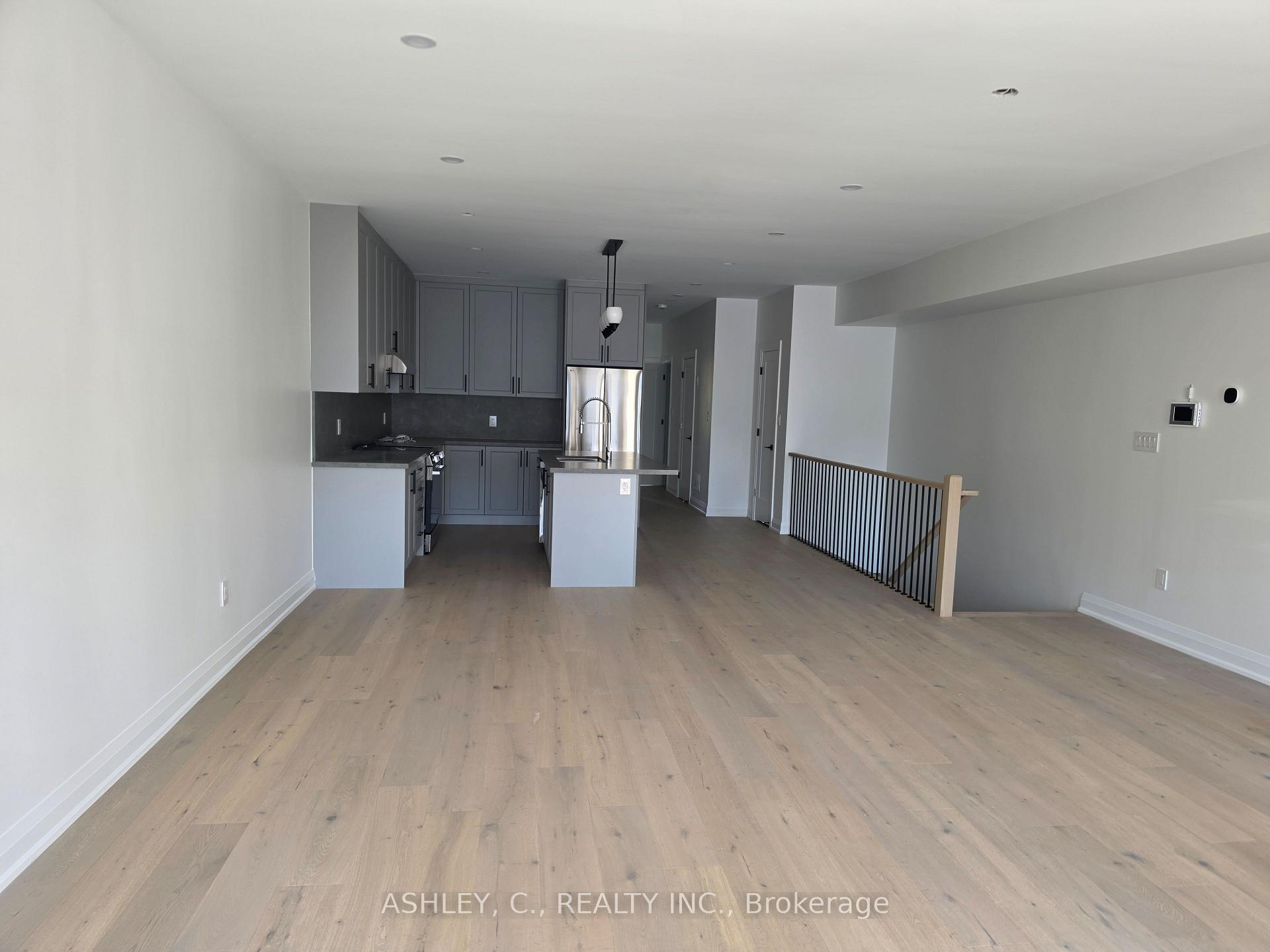 Photo 7 of Unit Third Floor, 701 Queen Street, Toronto, Niagara — HOMEH