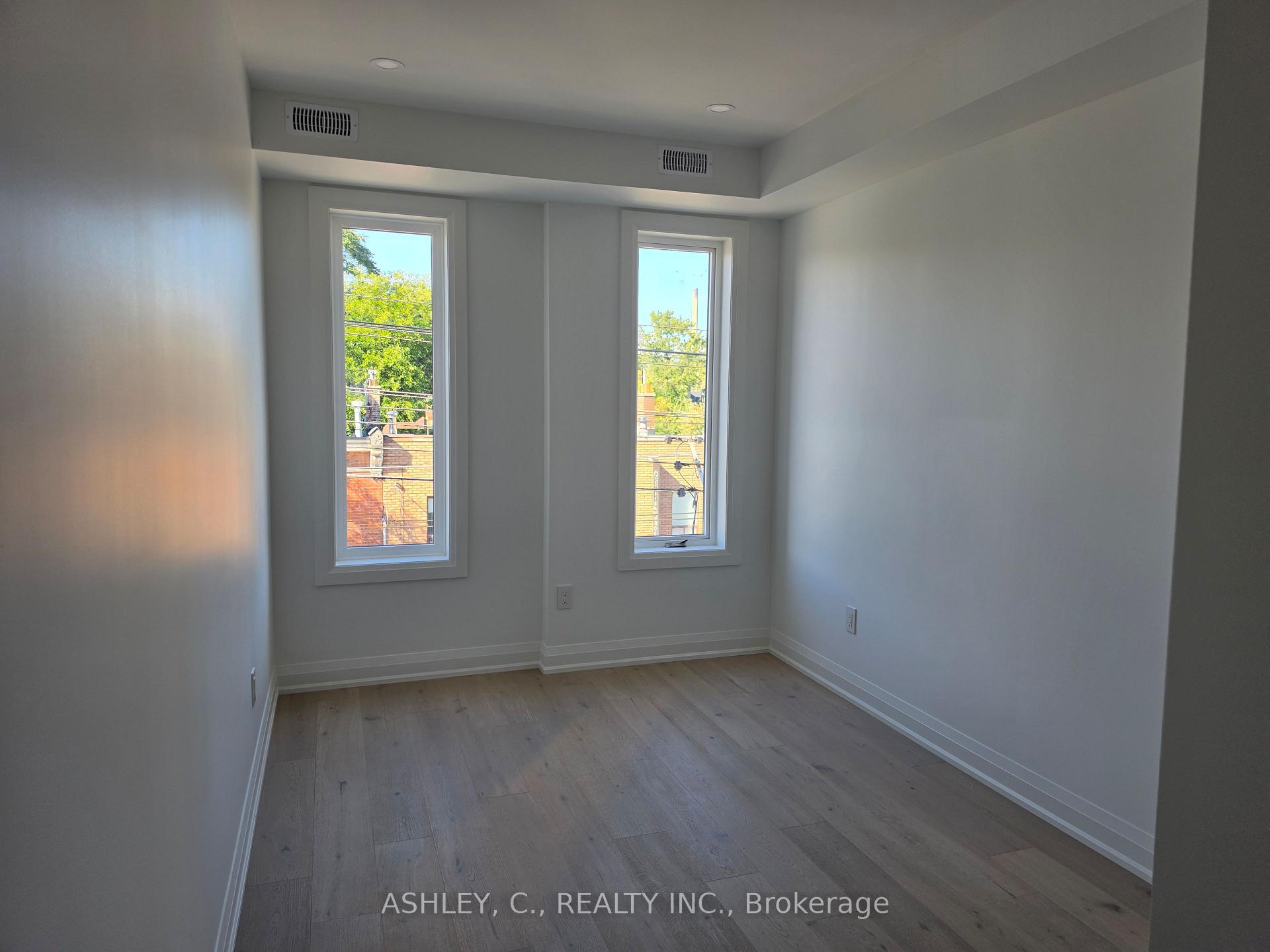 Photo 11 of Unit Third Floor, 701 Queen Street, Toronto, Niagara — HOMEH