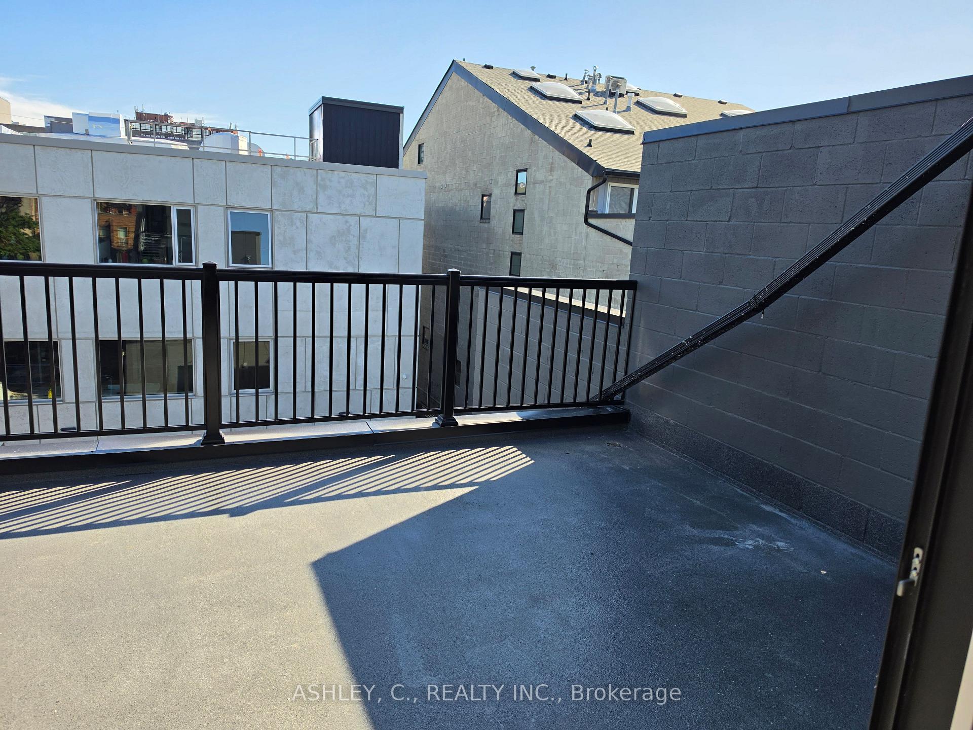 Photo 16 of Unit Third Floor, 701 Queen Street, Toronto, Niagara — HOMEH