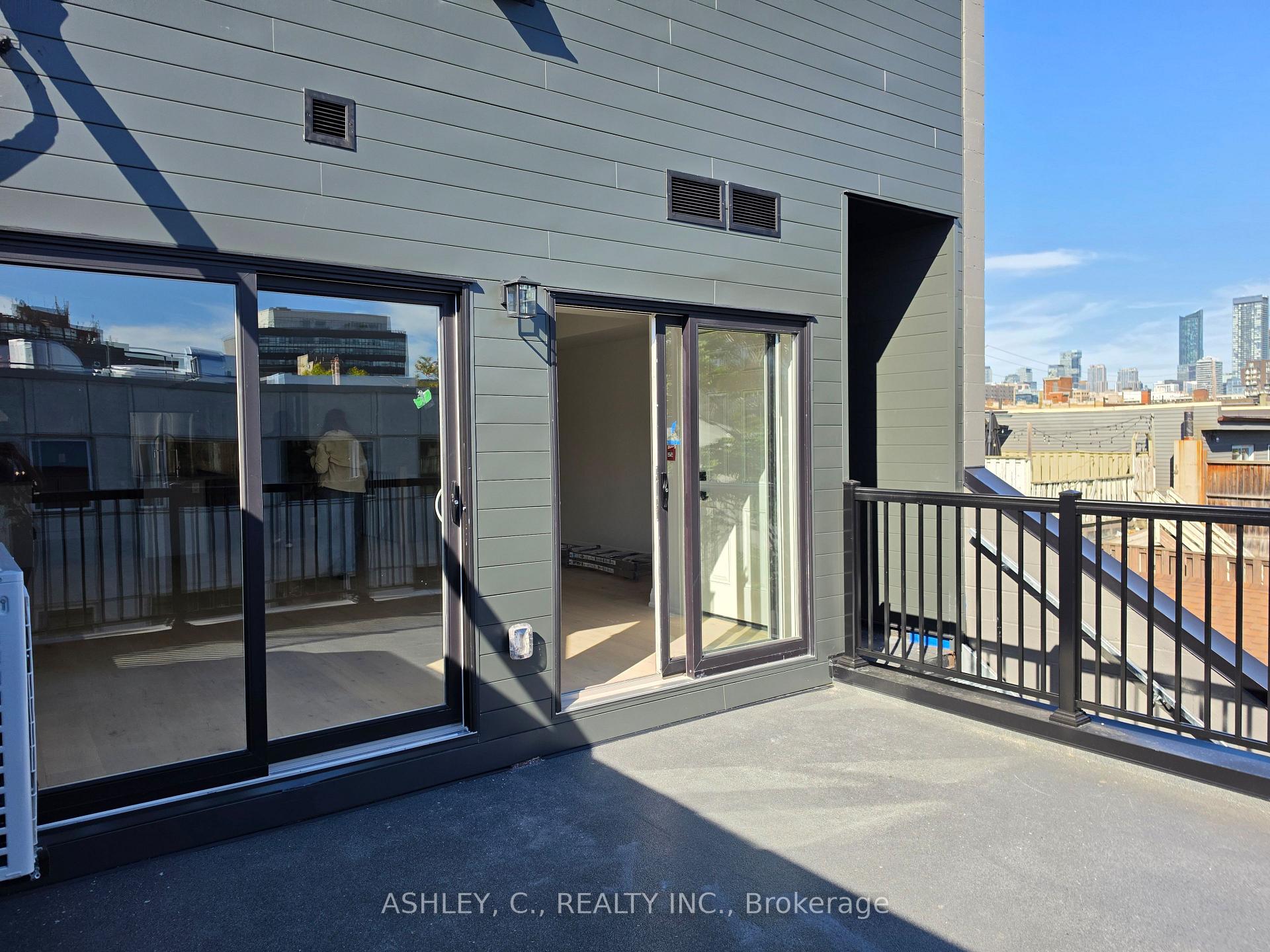 Photo 17 of Unit Third Floor, 701 Queen Street, Toronto, Niagara — HOMEH