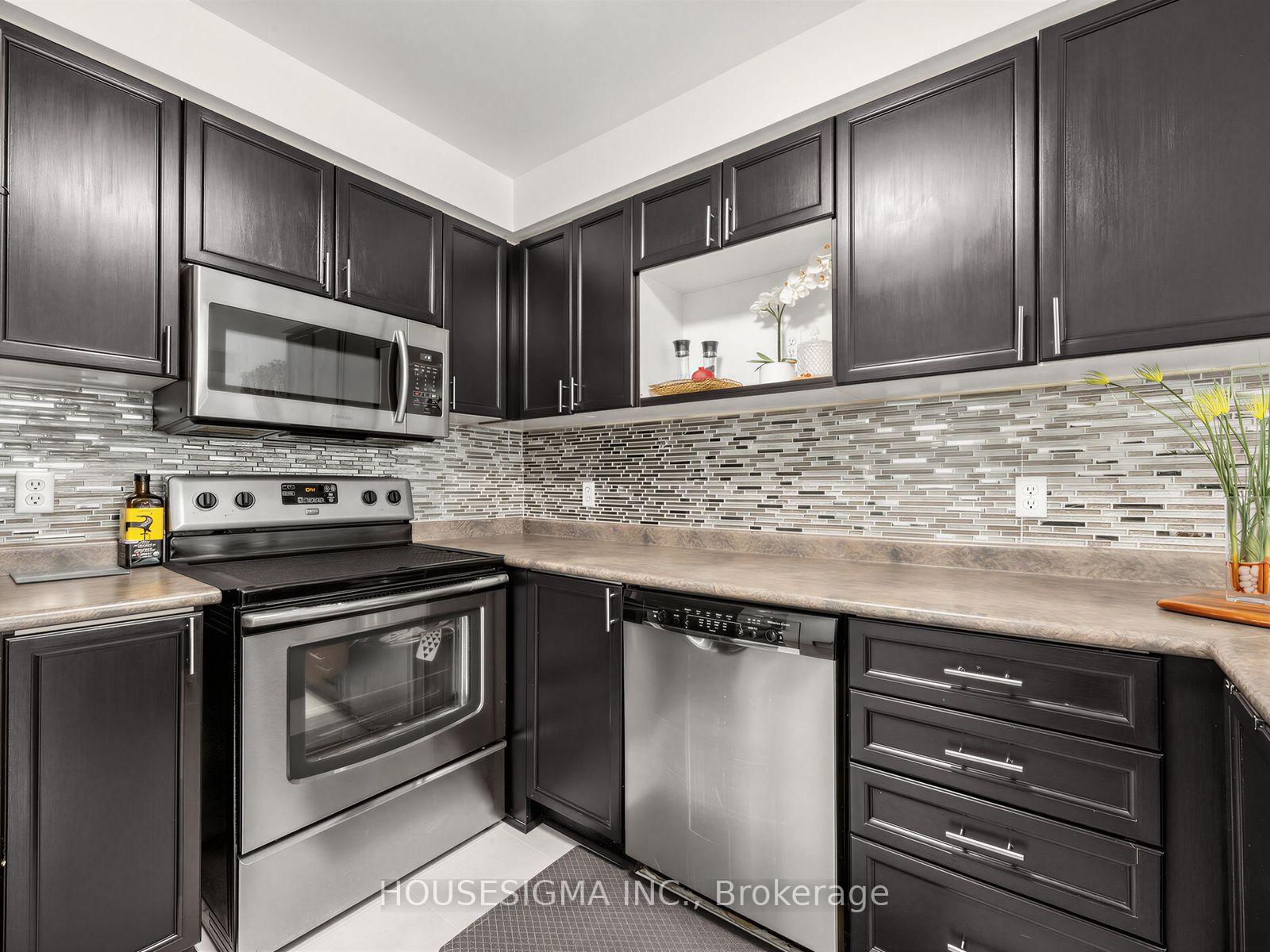 Photo 10 of 554 Aldershot Drive, Oshawa, Eastdale — HOMEH