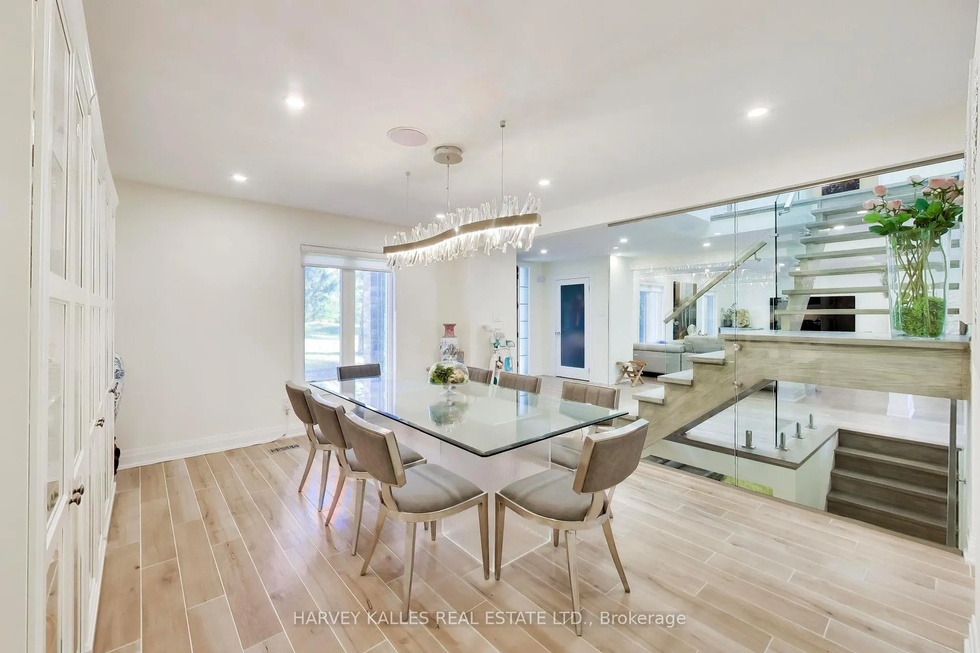 Photo 14 of 17 Cynthia Crescent, Richmond Hill, Oak Ridges — HOMEH