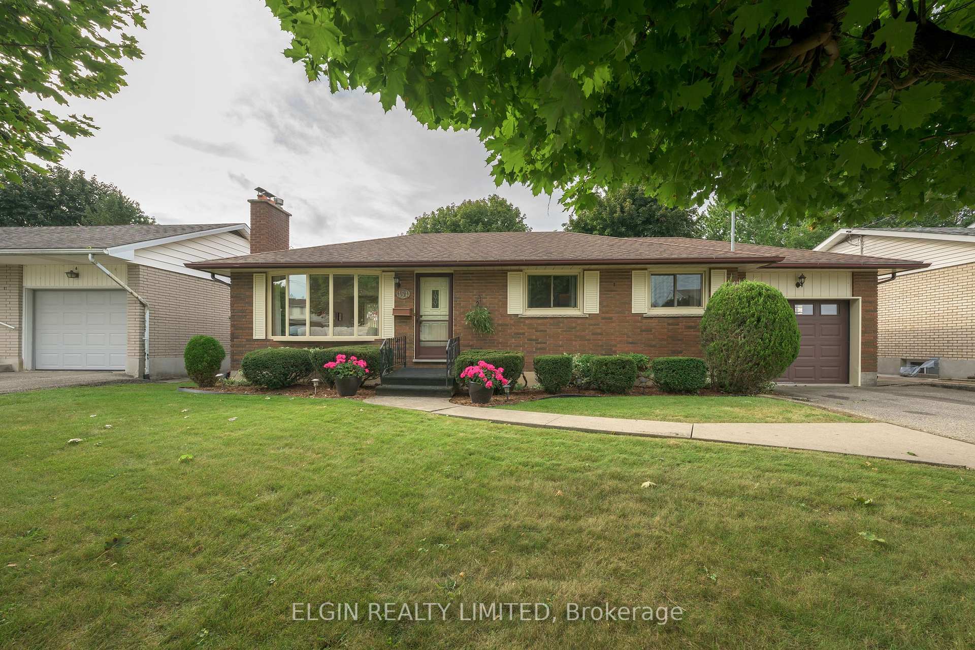 Photo 1 of 181 Locust Street, St. Thomas — HOMEH