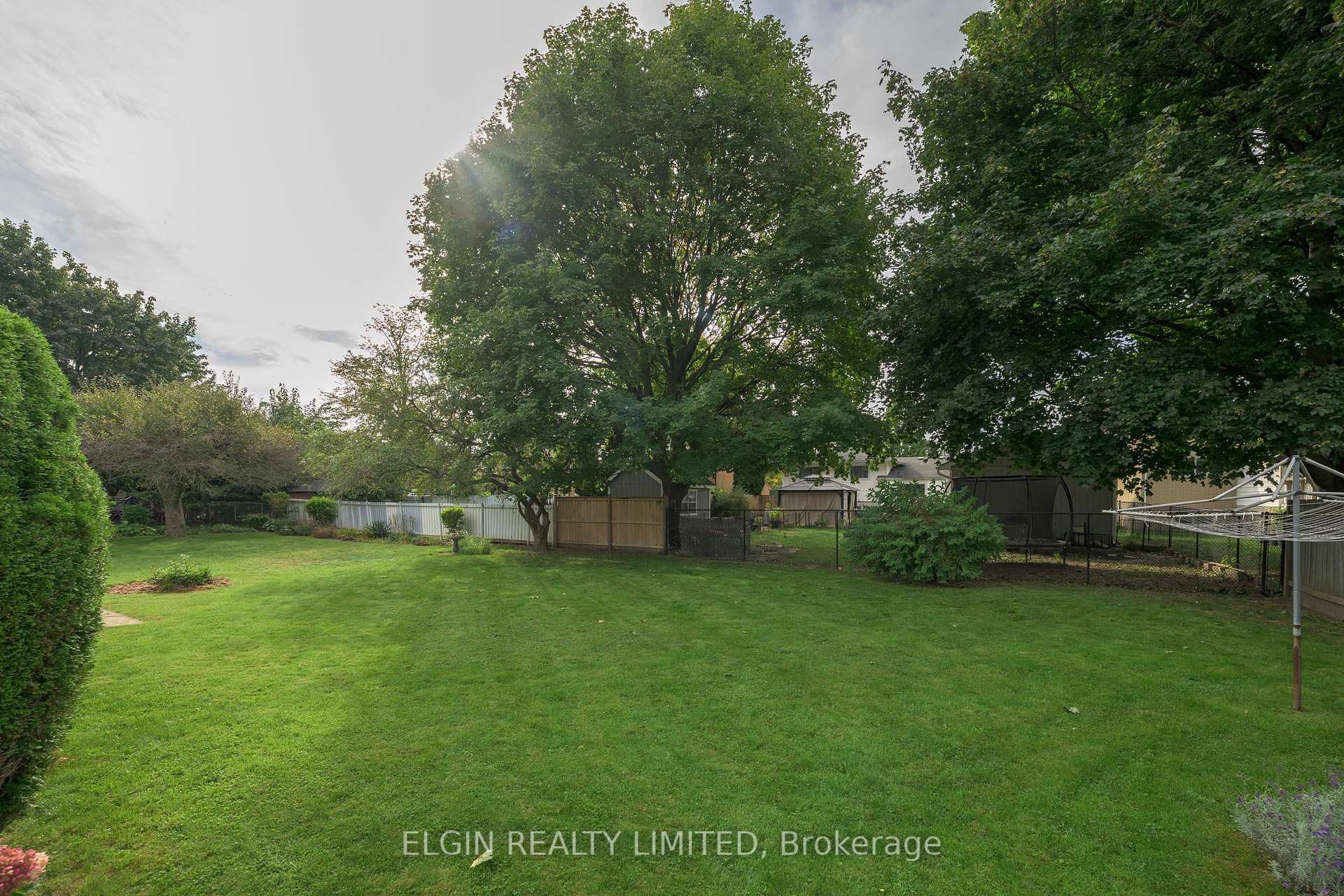 Photo 32 of 181 Locust Street, St. Thomas — HOMEH