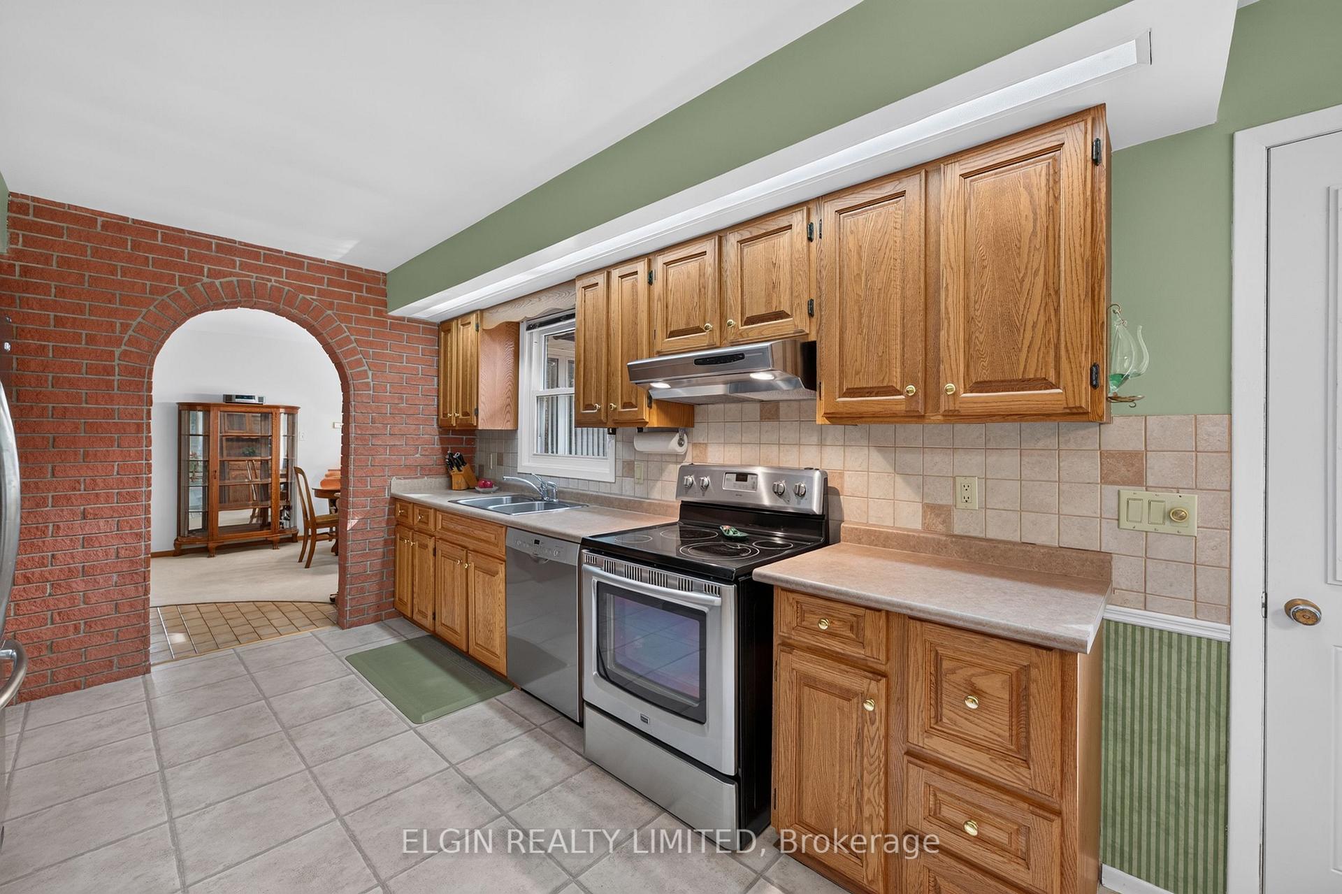 Photo 55 of 181 Locust Street, St. Thomas — HOMEH