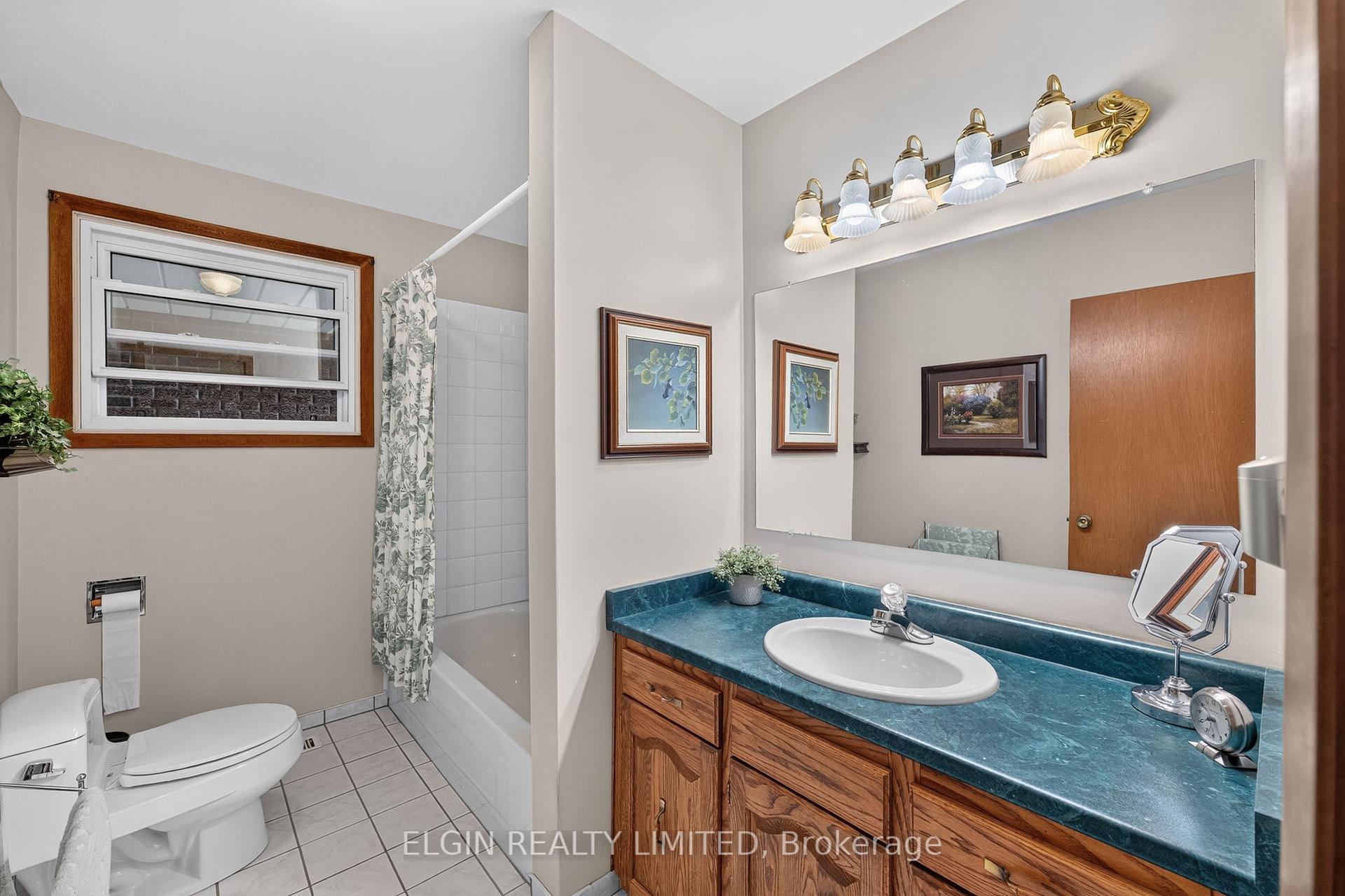 Photo 60 of 181 Locust Street, St. Thomas — HOMEH
