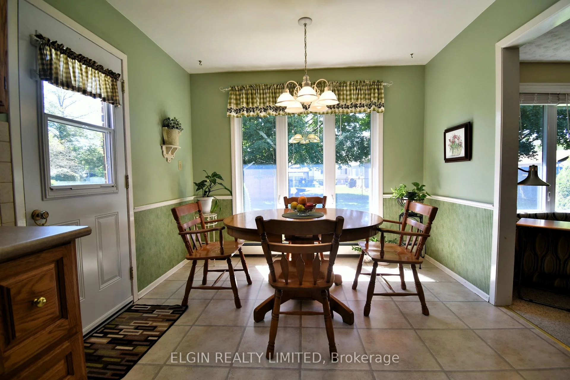 Photo 17 of 181 Locust Street, St. Thomas — HOMEH