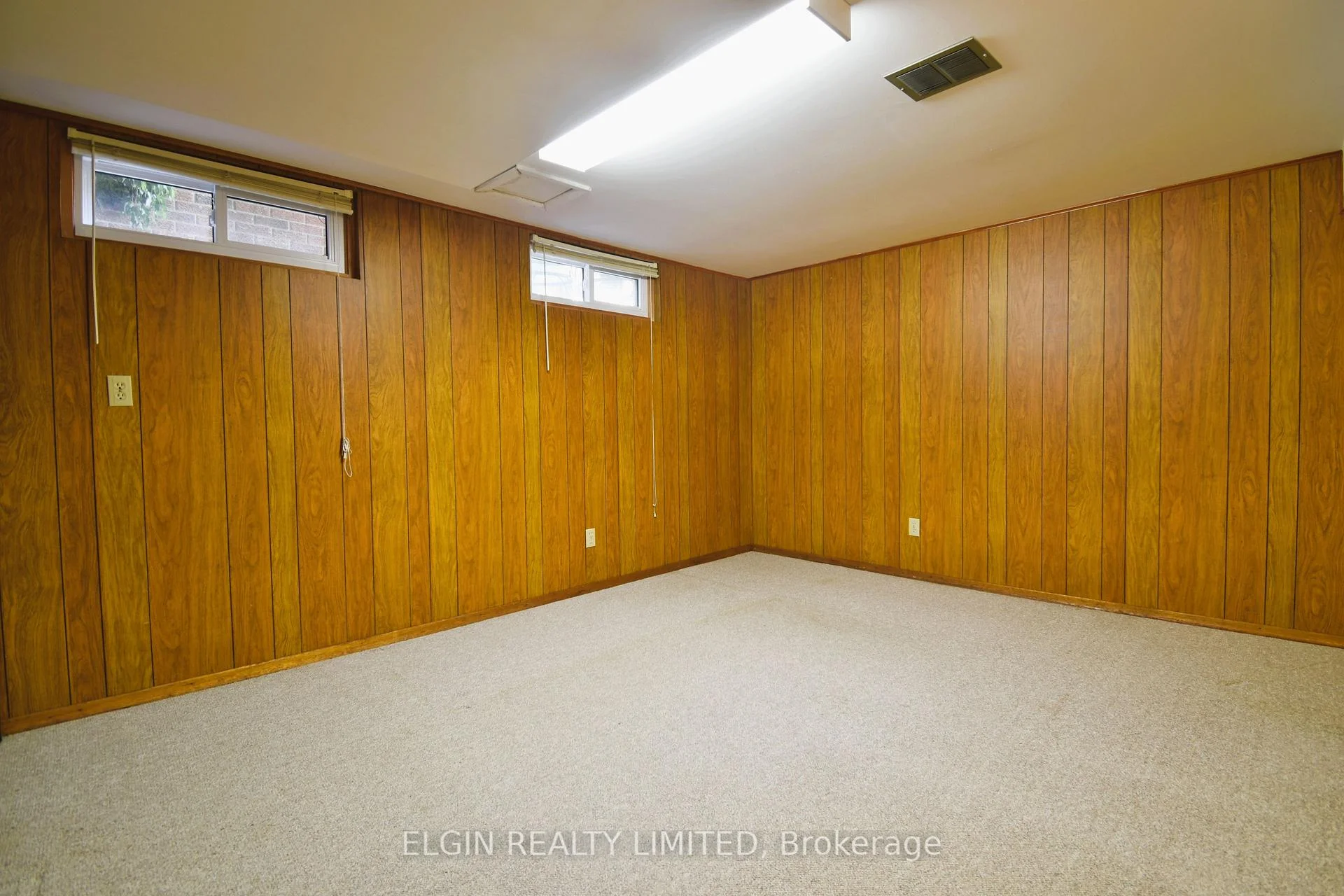 Photo 19 of 181 Locust Street, St. Thomas — HOMEH