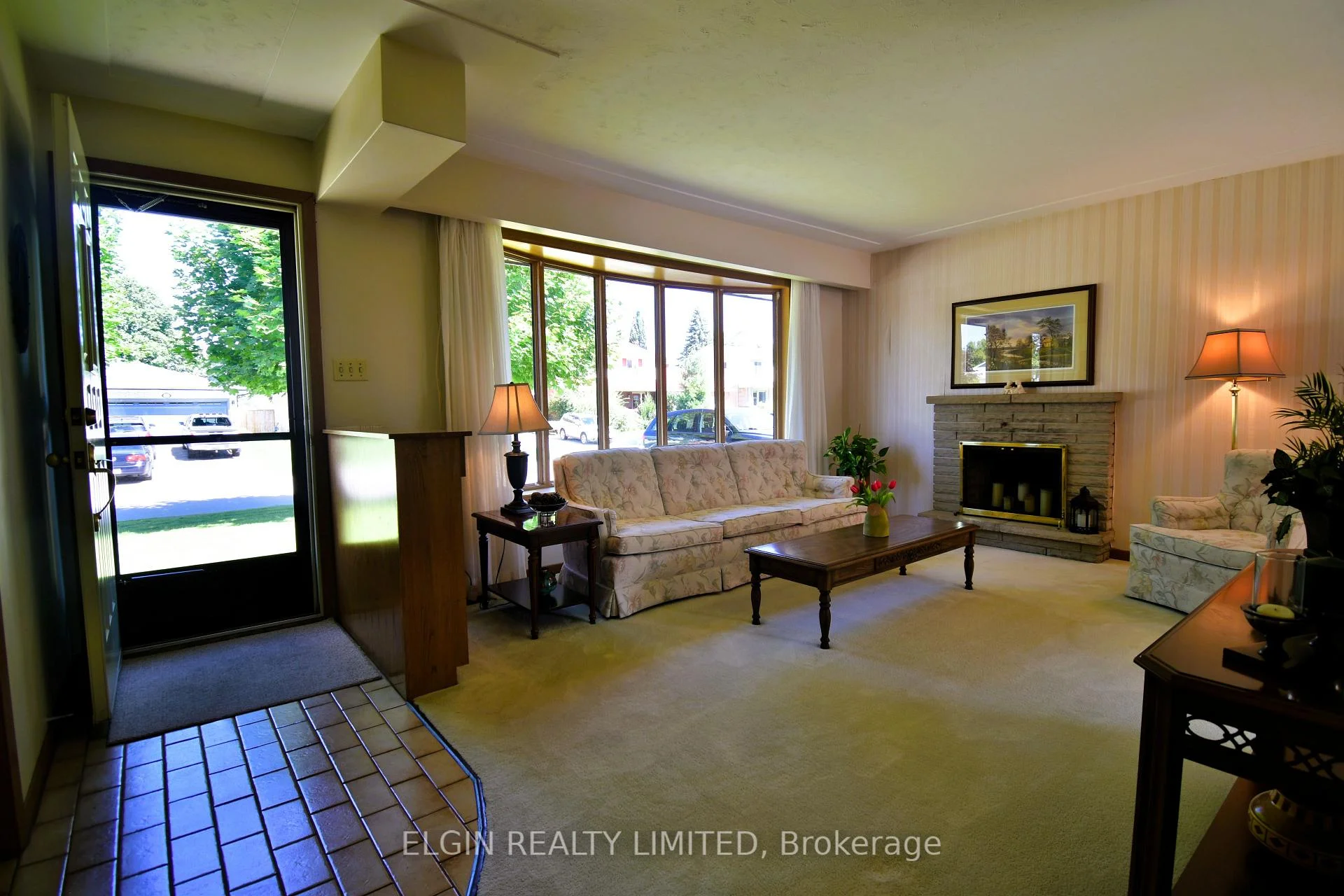 Photo 23 of 181 Locust Street, St. Thomas — HOMEH