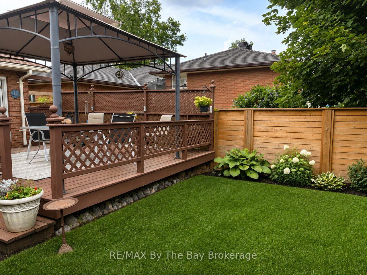 Photo 2 of 229 Datas Drive E, Clearview, Stayner — HOMEH
