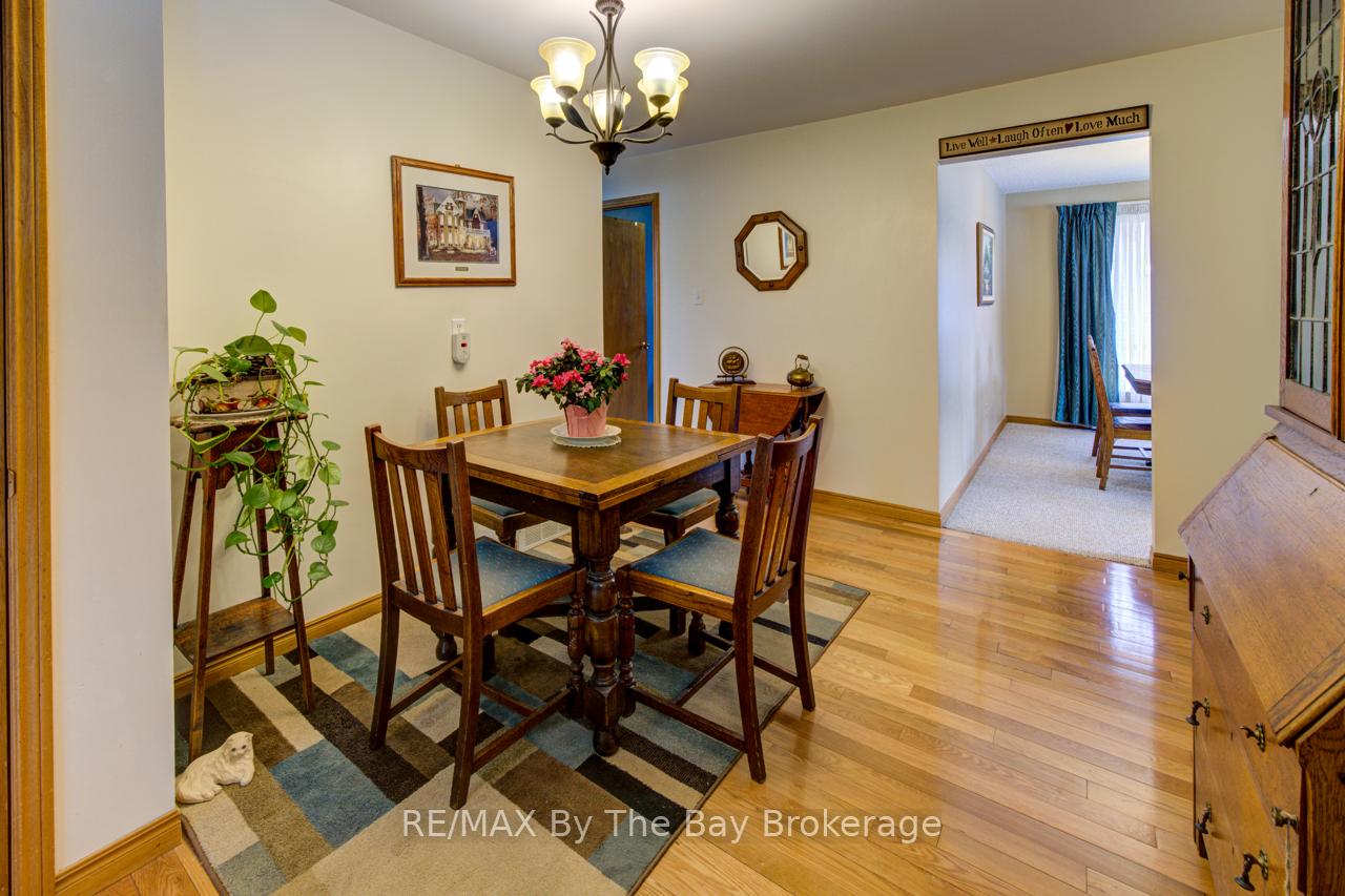 Photo 11 of 229 Datas Drive E, Clearview, Stayner — HOMEH