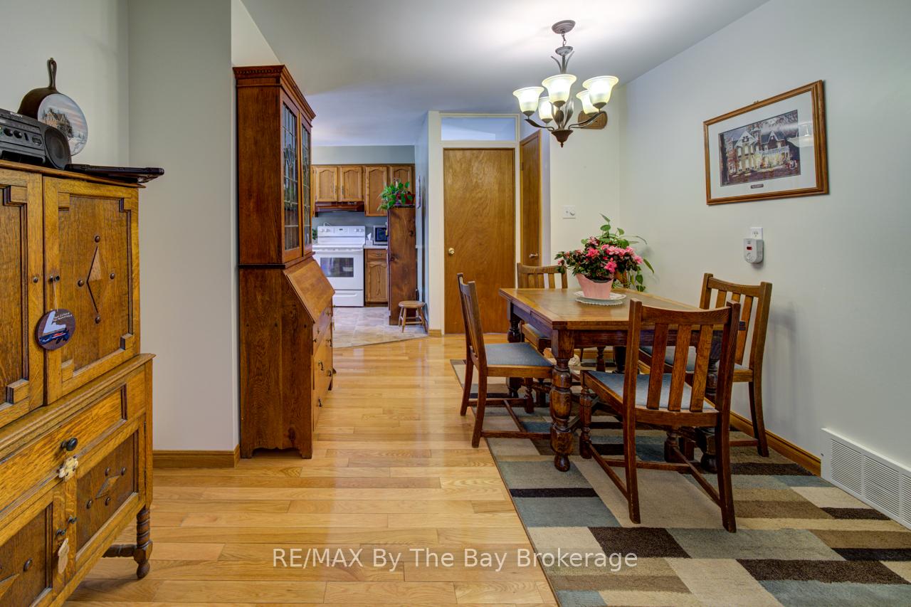Photo 12 of 229 Datas Drive E, Clearview, Stayner — HOMEH