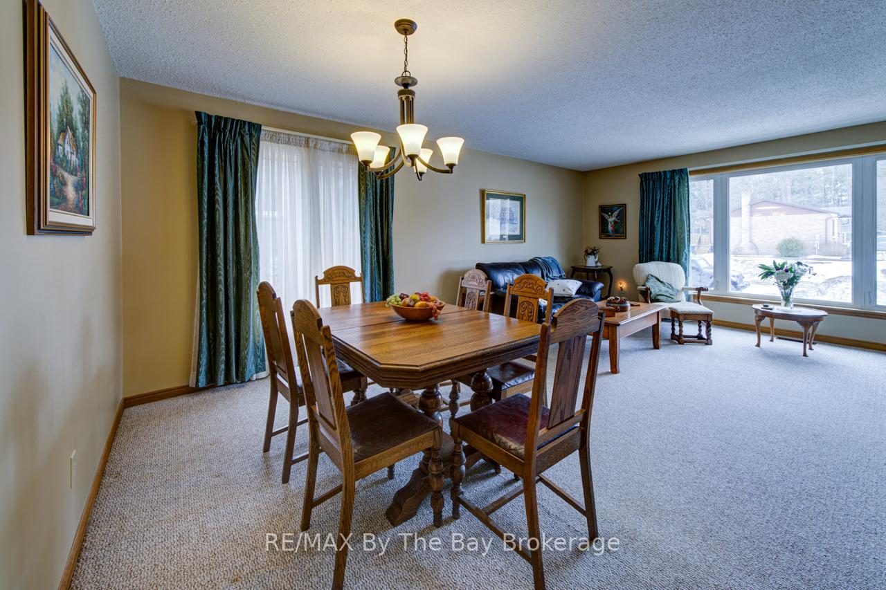 Photo 14 of 229 Datas Drive E, Clearview, Stayner — HOMEH