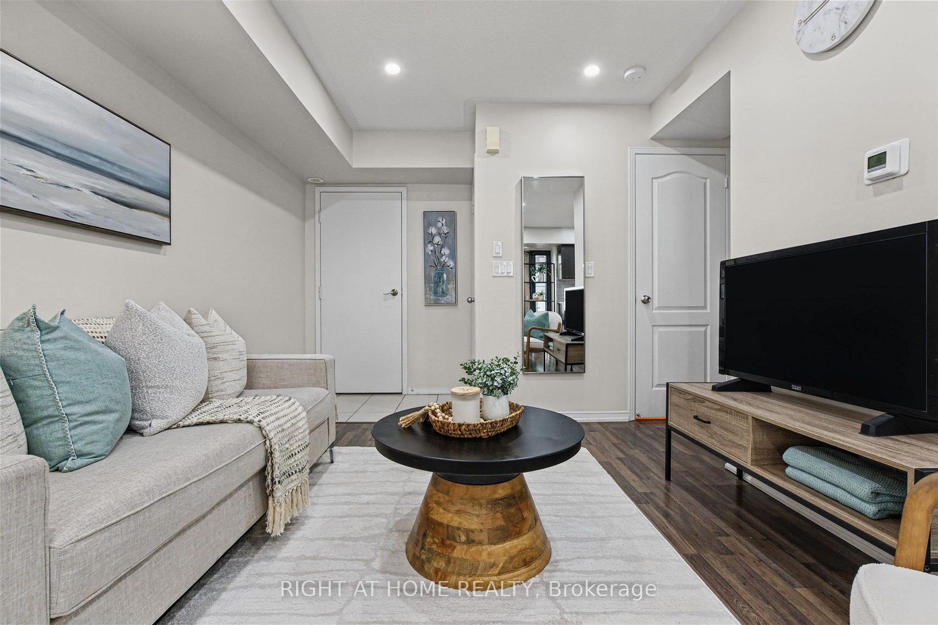 Photo 8 of Unit 416, 130 Widdicombe Hill Boulevard, Etobicoke, Willowridge-Martingrove-Richview — HOMEH