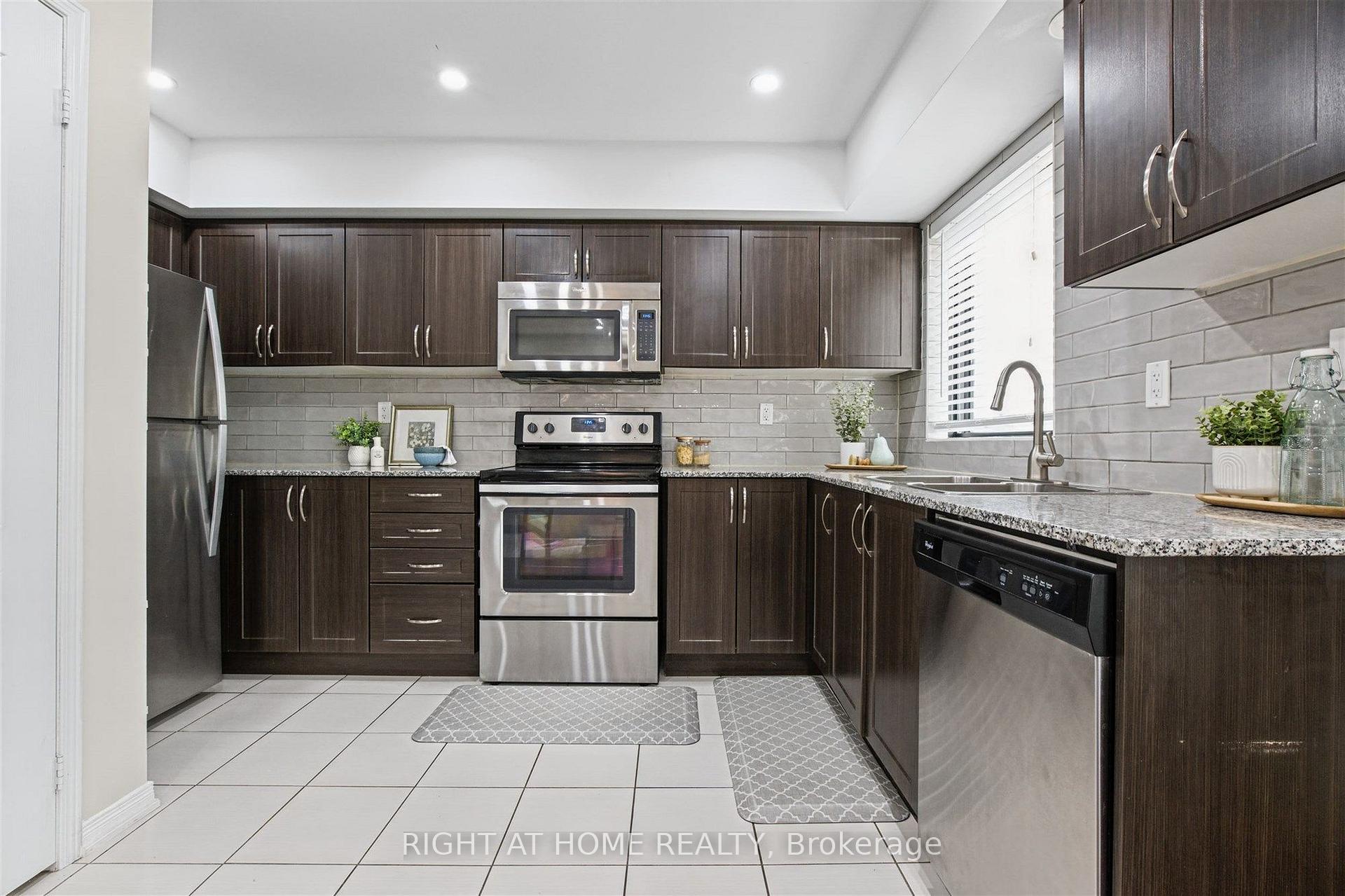 Photo 16 of Unit 416, 130 Widdicombe Hill Boulevard, Etobicoke, Willowridge-Martingrove-Richview — HOMEH