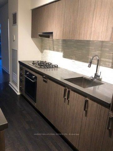 Photo 5 of Unit 412, 501 St Clair Avenue W, Toronto, Casa Loma — HOMEH
