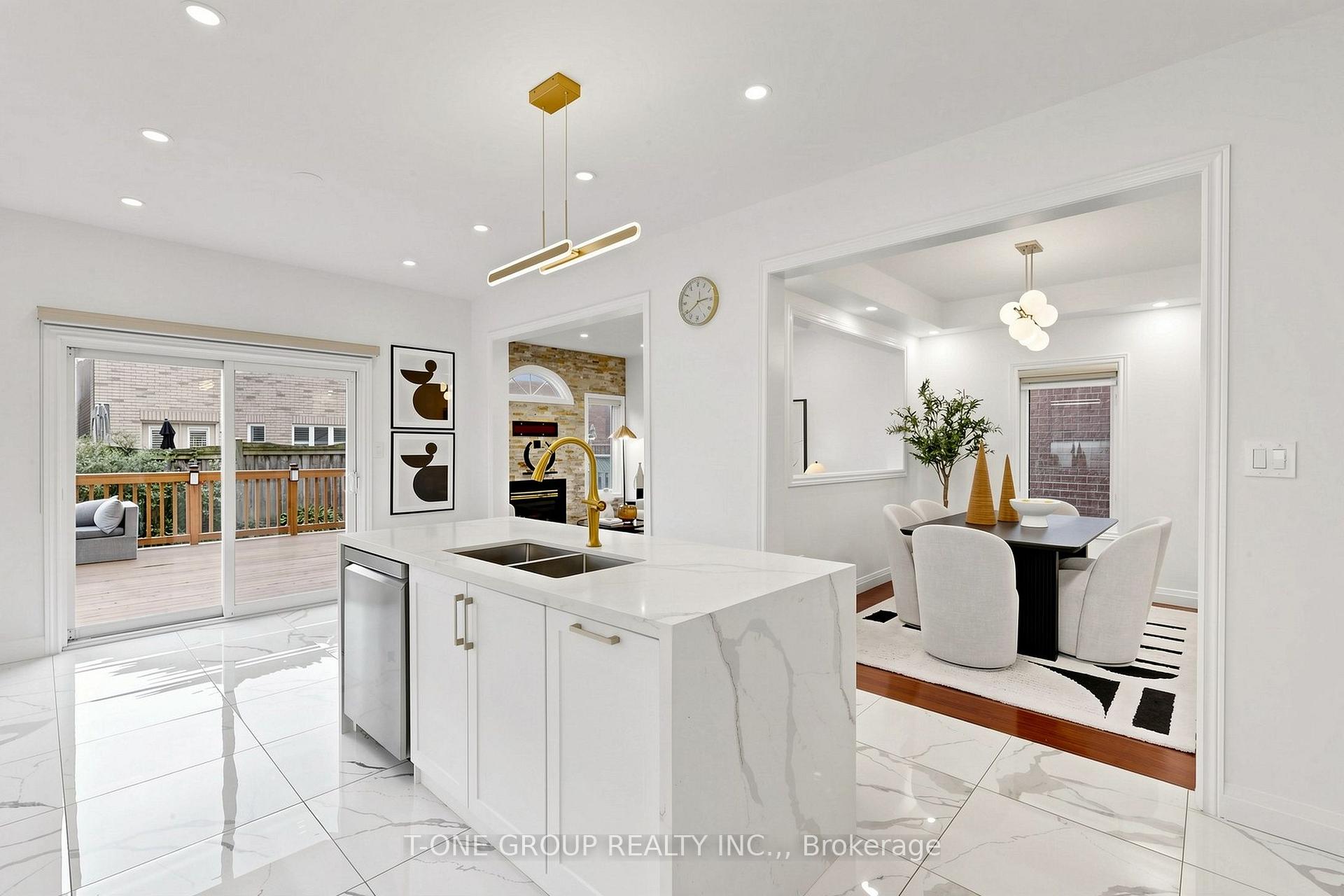 Photo 4 of 87 Serene Way, Vaughan, Patterson — HOMEH