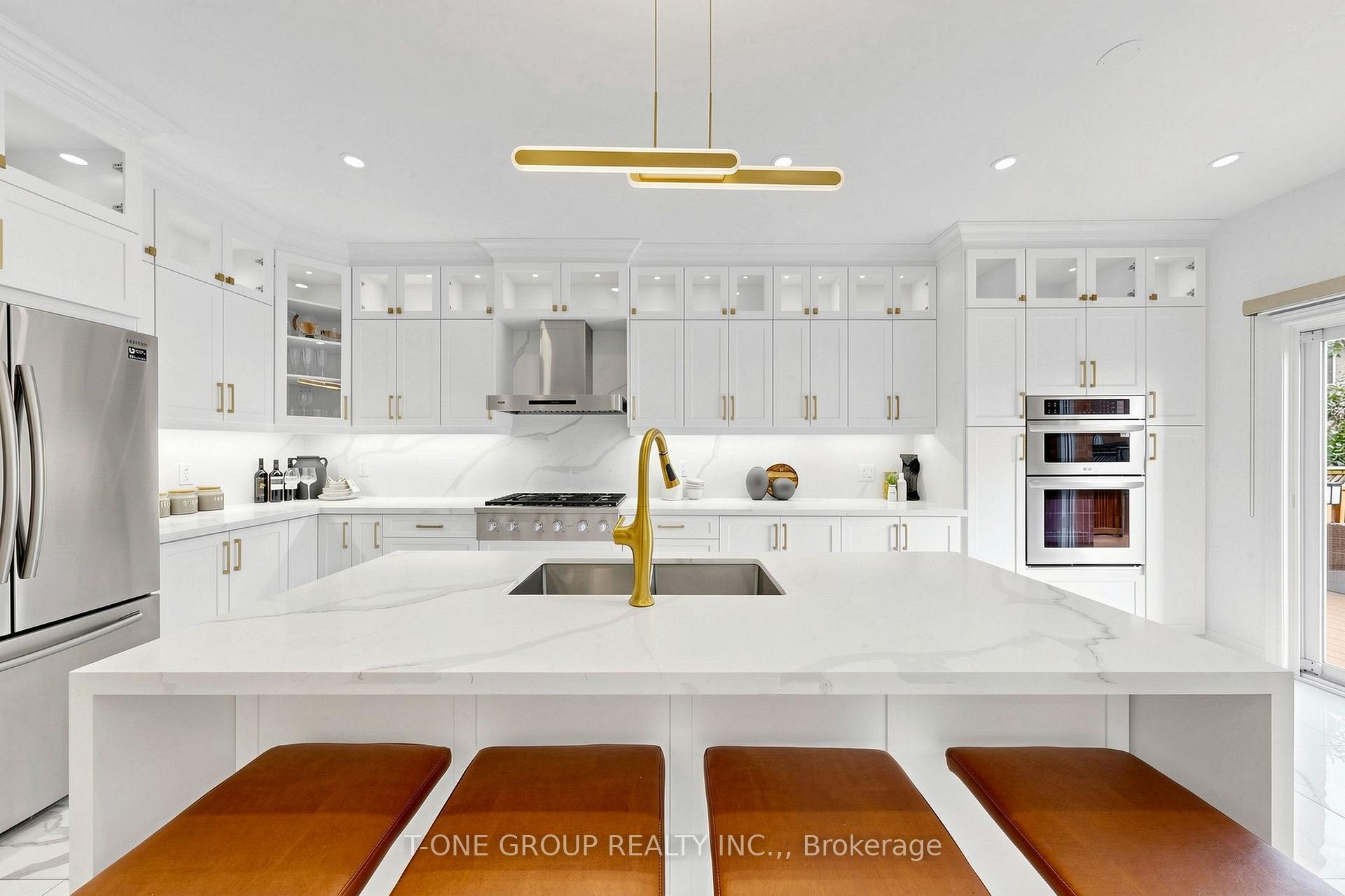 Photo 6 of 87 Serene Way, Vaughan, Patterson — HOMEH