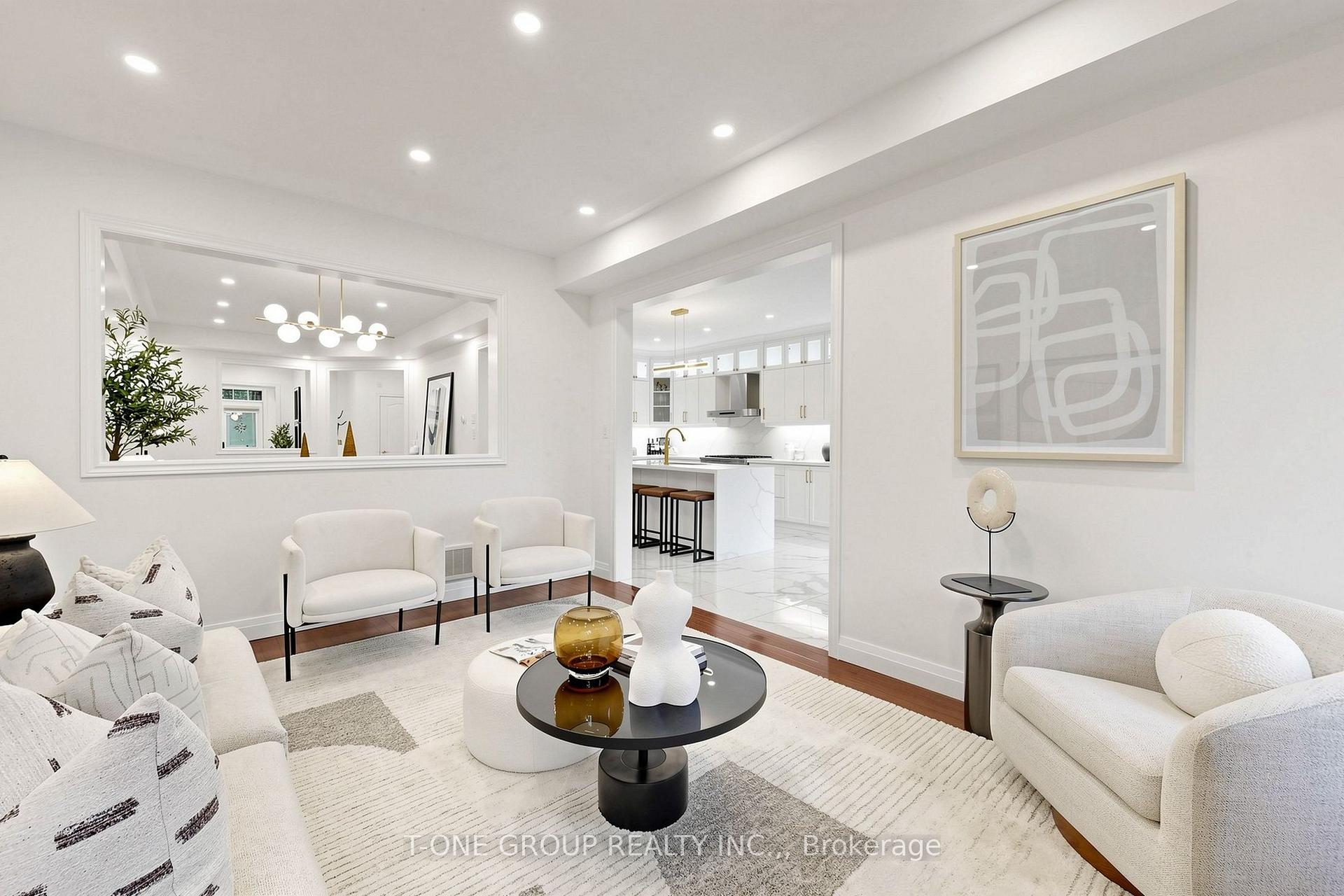 Photo 7 of 87 Serene Way, Vaughan, Patterson — HOMEH