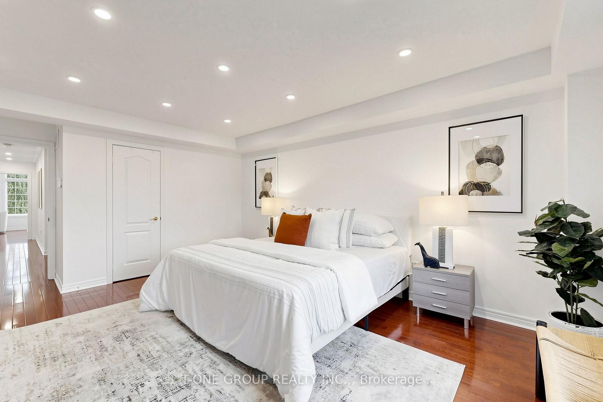 Photo 22 of 87 Serene Way, Vaughan, Patterson — HOMEH