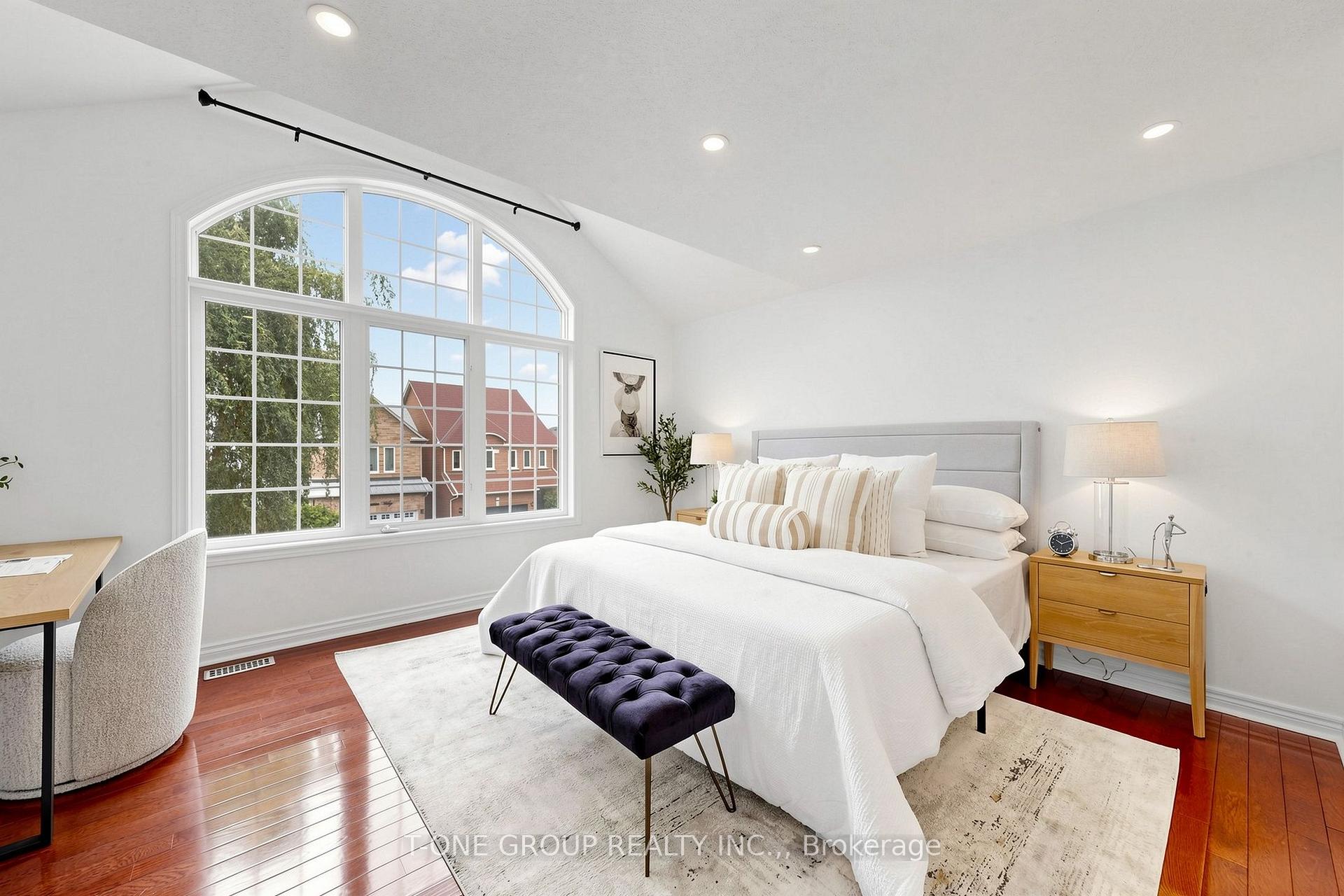 Photo 25 of 87 Serene Way, Vaughan, Patterson — HOMEH
