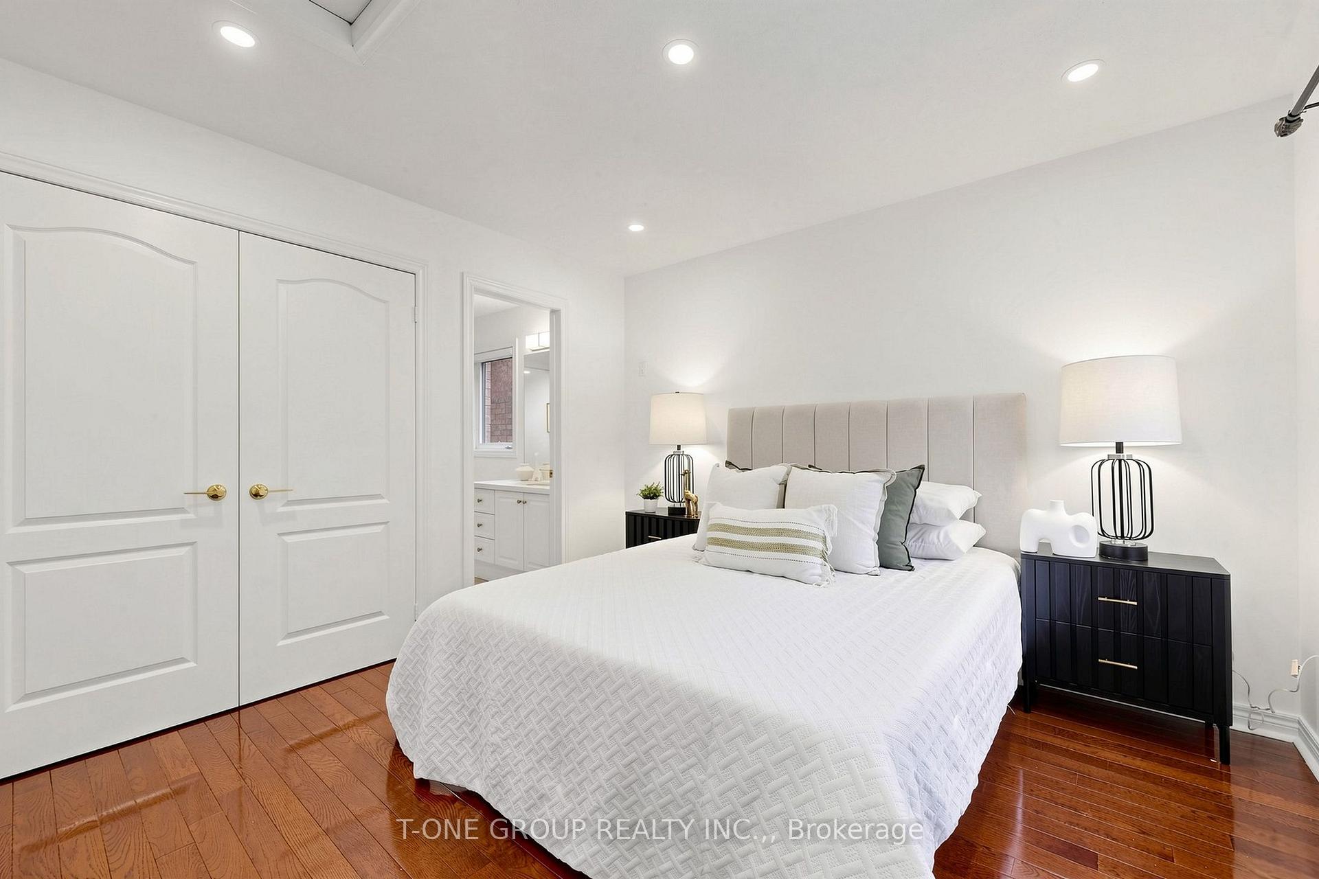 Photo 32 of 87 Serene Way, Vaughan, Patterson — HOMEH